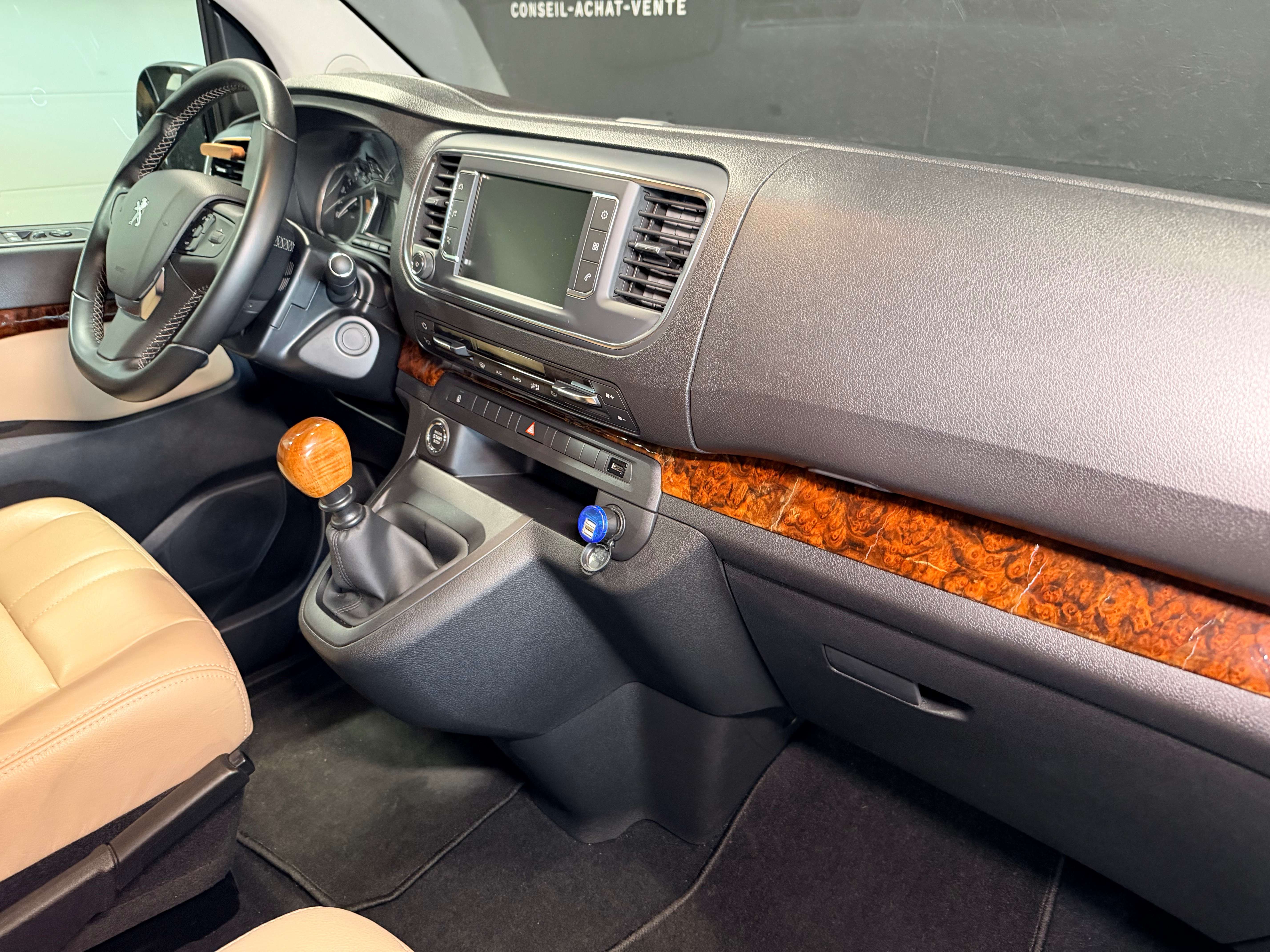 Peugeot Traveller Traveller 2.0 BlueHDi L2 Allure. — Portes coulissantes — Cuir - Sièges chauffants - CarPlay
