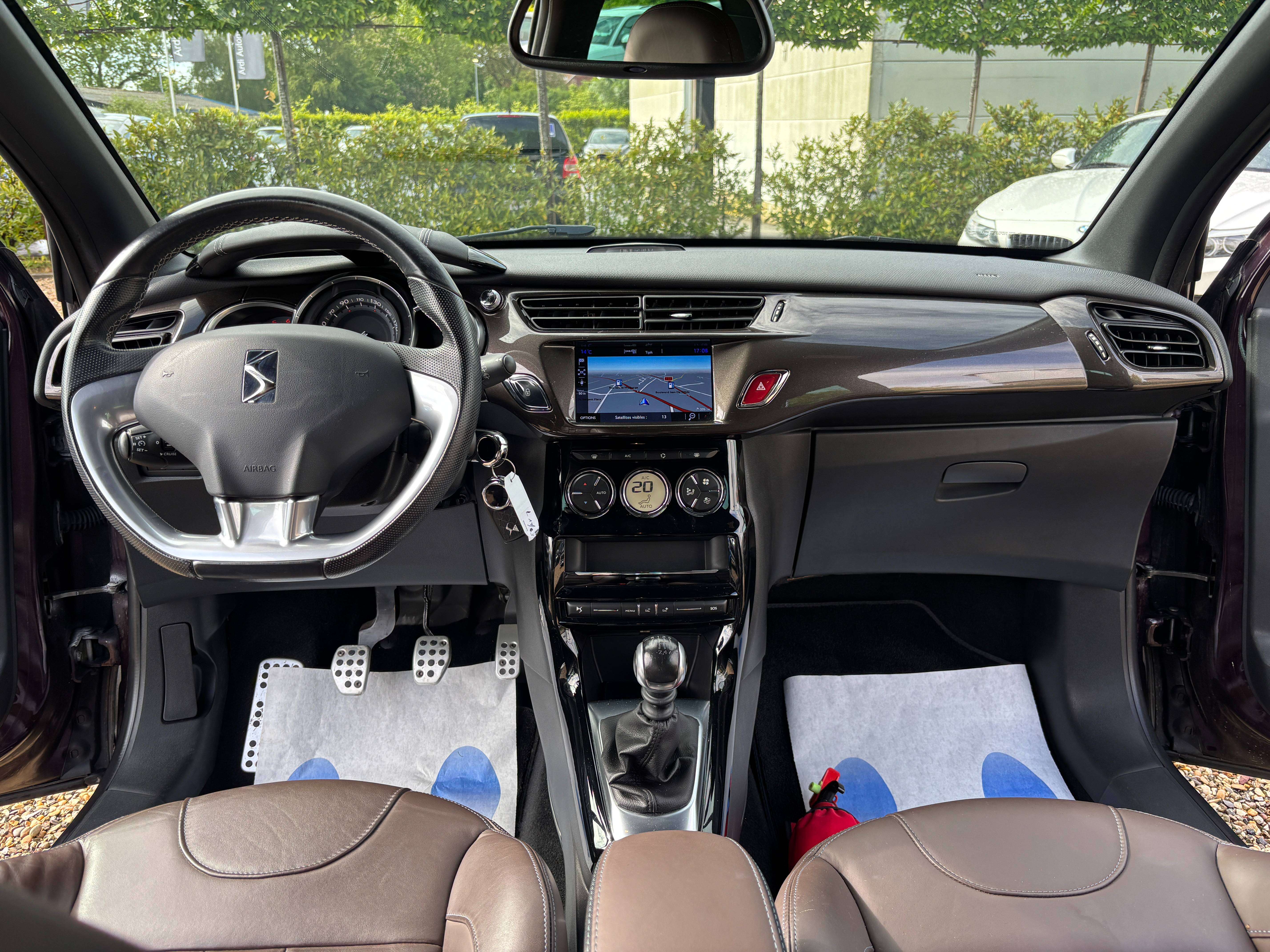 DS Automobiles DS 3 1.6 BlueHDi *SIEGE CHAUFF*FRONT ASSIST*CAMERA*GARANTIE*