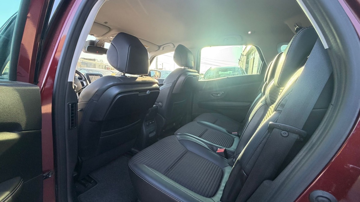 Renault Scenic IV (4) 1.6 DCI 130 ENERGY FBOSE EDITION EXCELLENTE VOITURE ECO OK