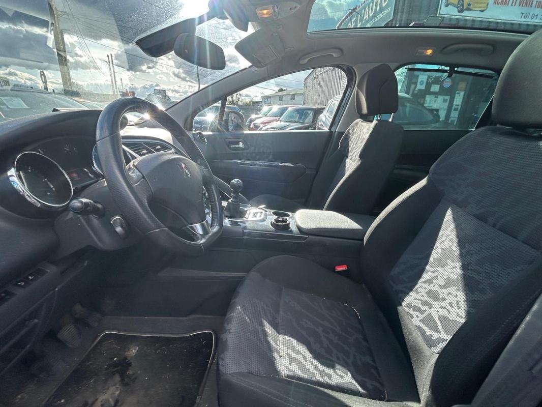 Peugeot 3008 1.6 HDI 110 PREMIUM BV6M PROPRE EMBRAYAGE NEUF SUIVI FACTURES OK