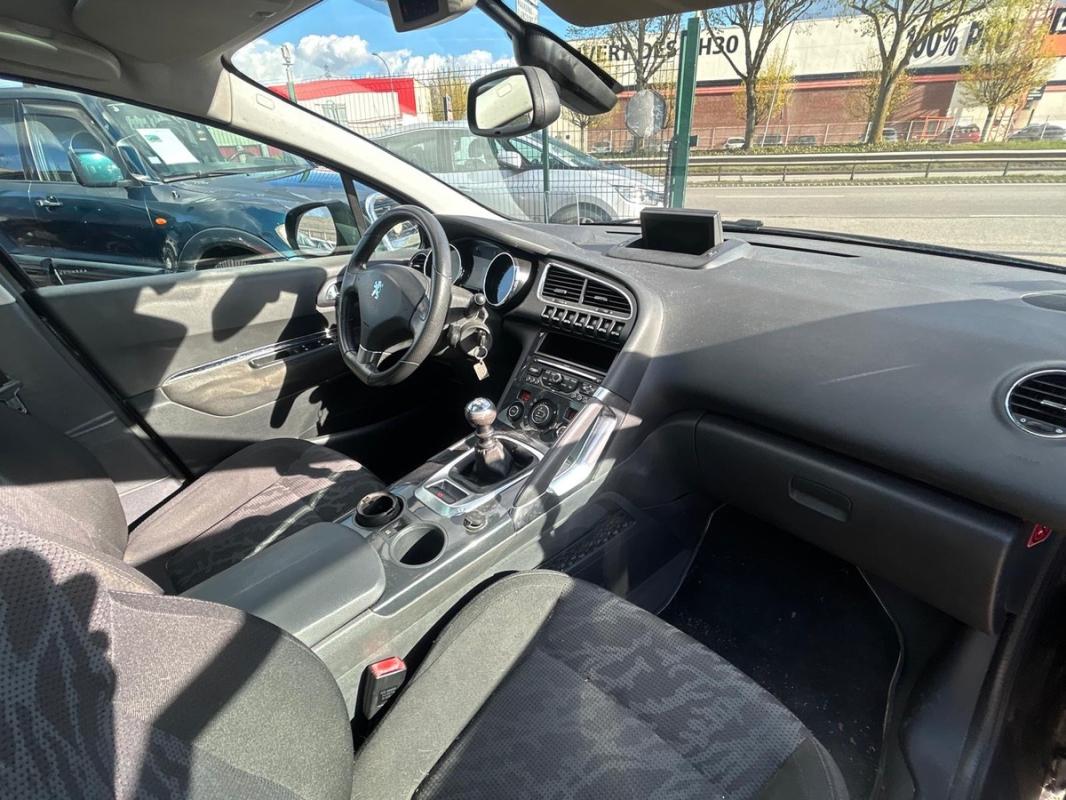 Peugeot 3008 1.6 HDI 110 PREMIUM BV6M PROPRE EMBRAYAGE NEUF SUIVI FACTURES OK