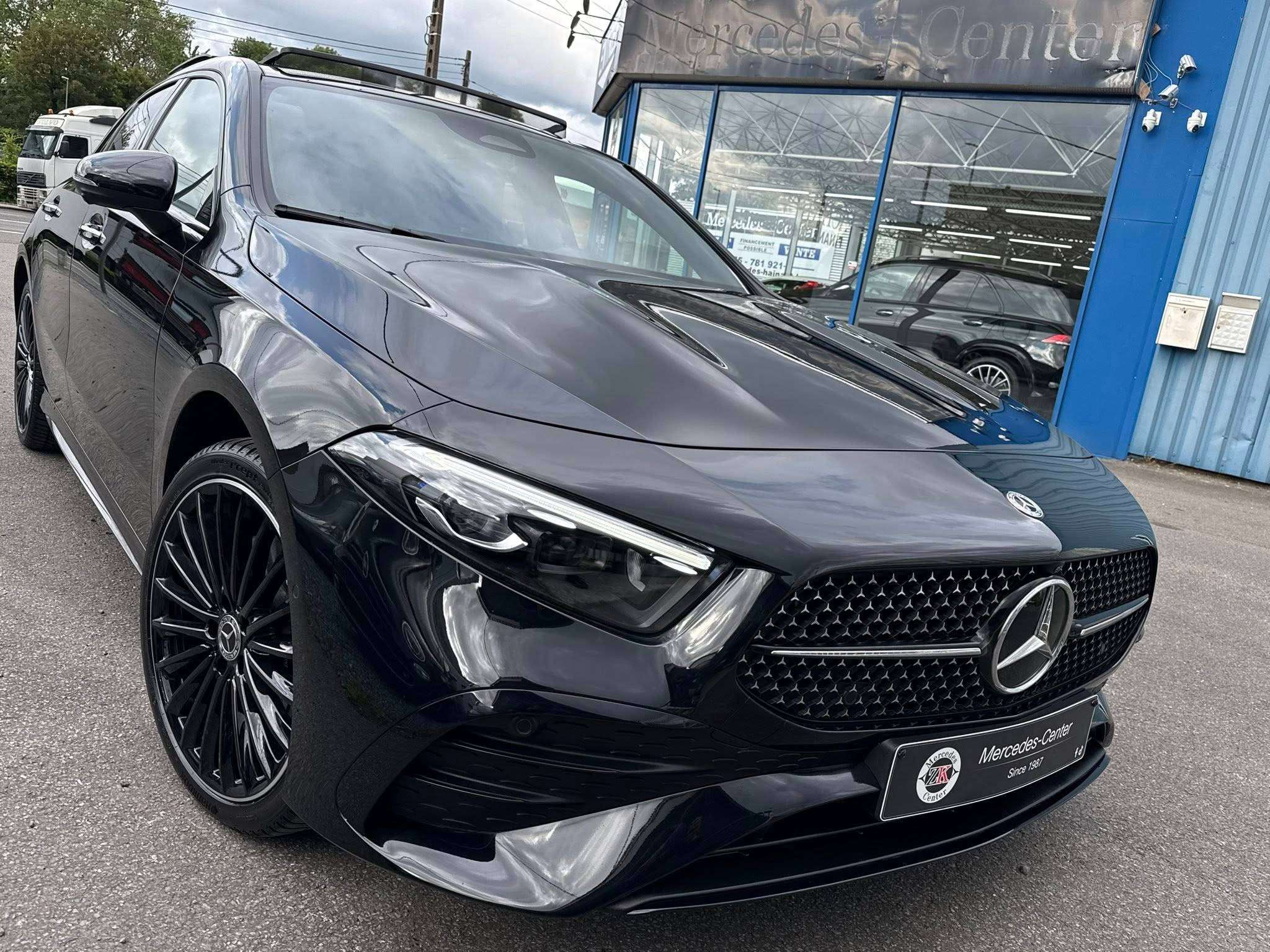 Mercedes-Benz A 250 e * PACK AMG + NIGHT * MEMOIRE * PANO * HUD * FULL OPTIONS !!