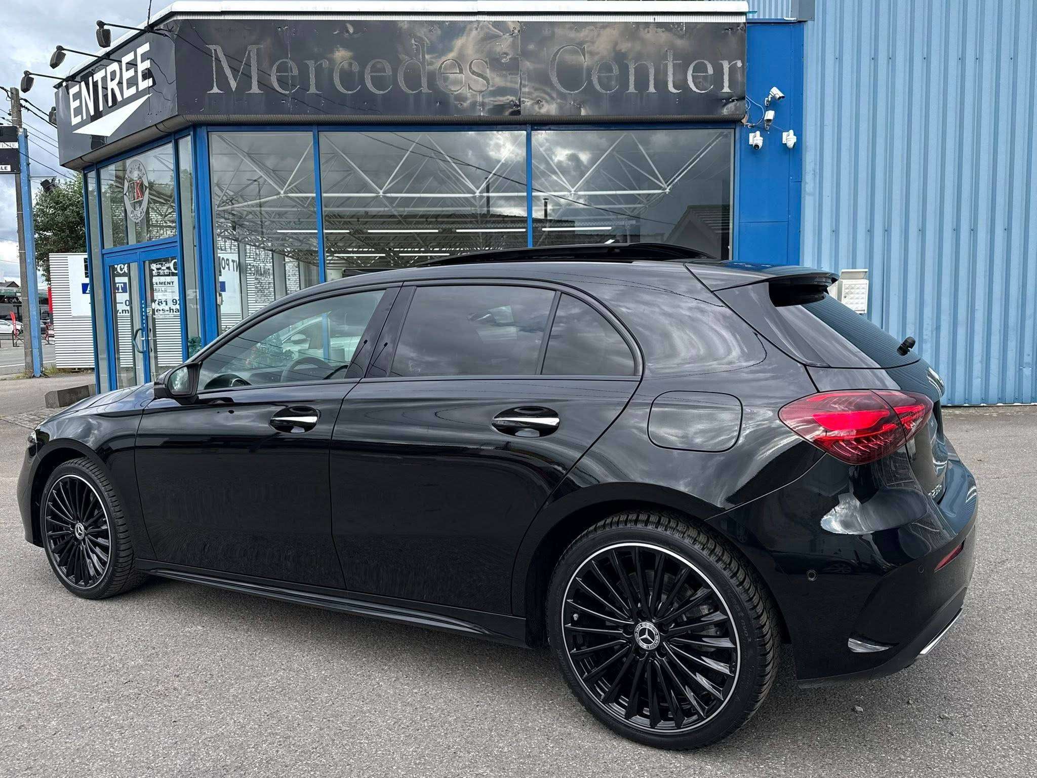 Mercedes-Benz A 250 e * PACK AMG + NIGHT * MEMOIRE * PANO * HUD * FULL OPTIONS !!