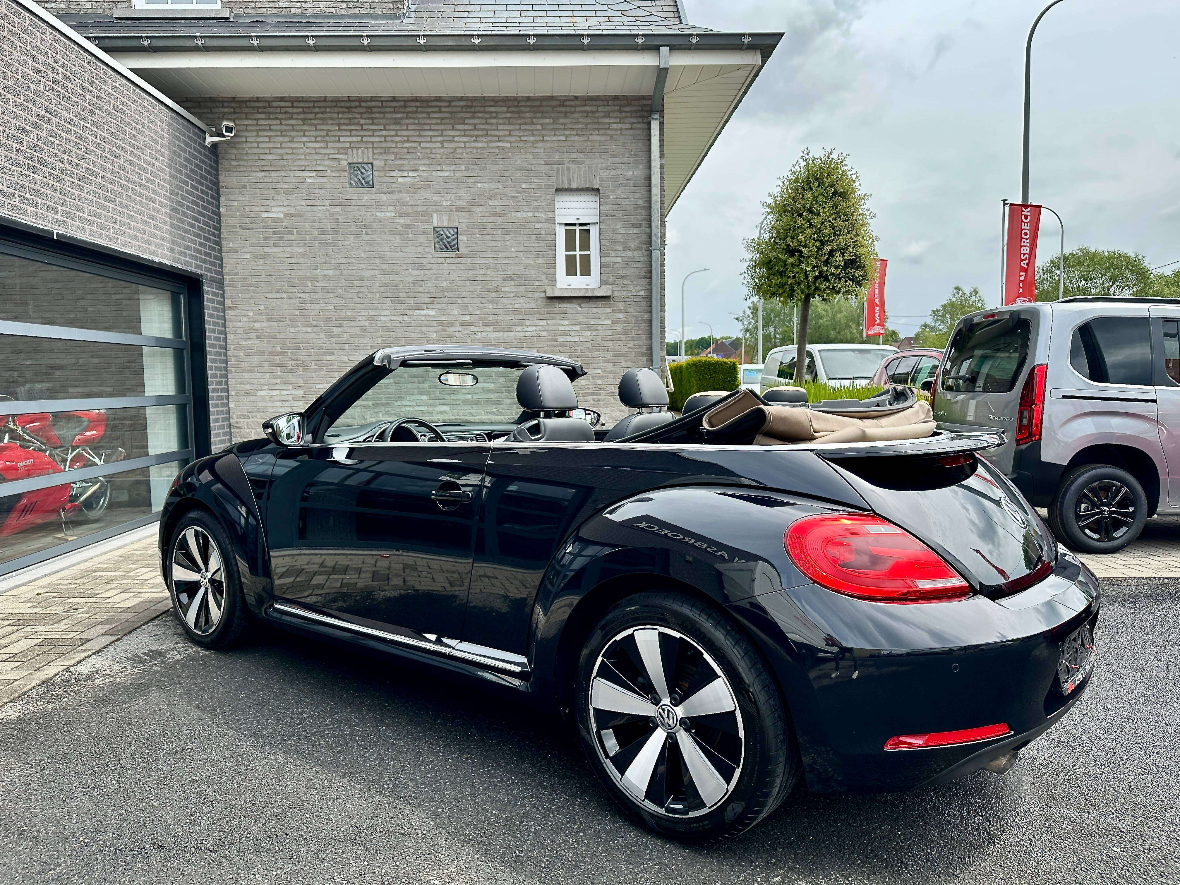 Volkswagen Beetle Beetle Cabriolet 1.2 TSI Exclusive Design DSG Automaat*LEDER*GPS*PDC*XENON*