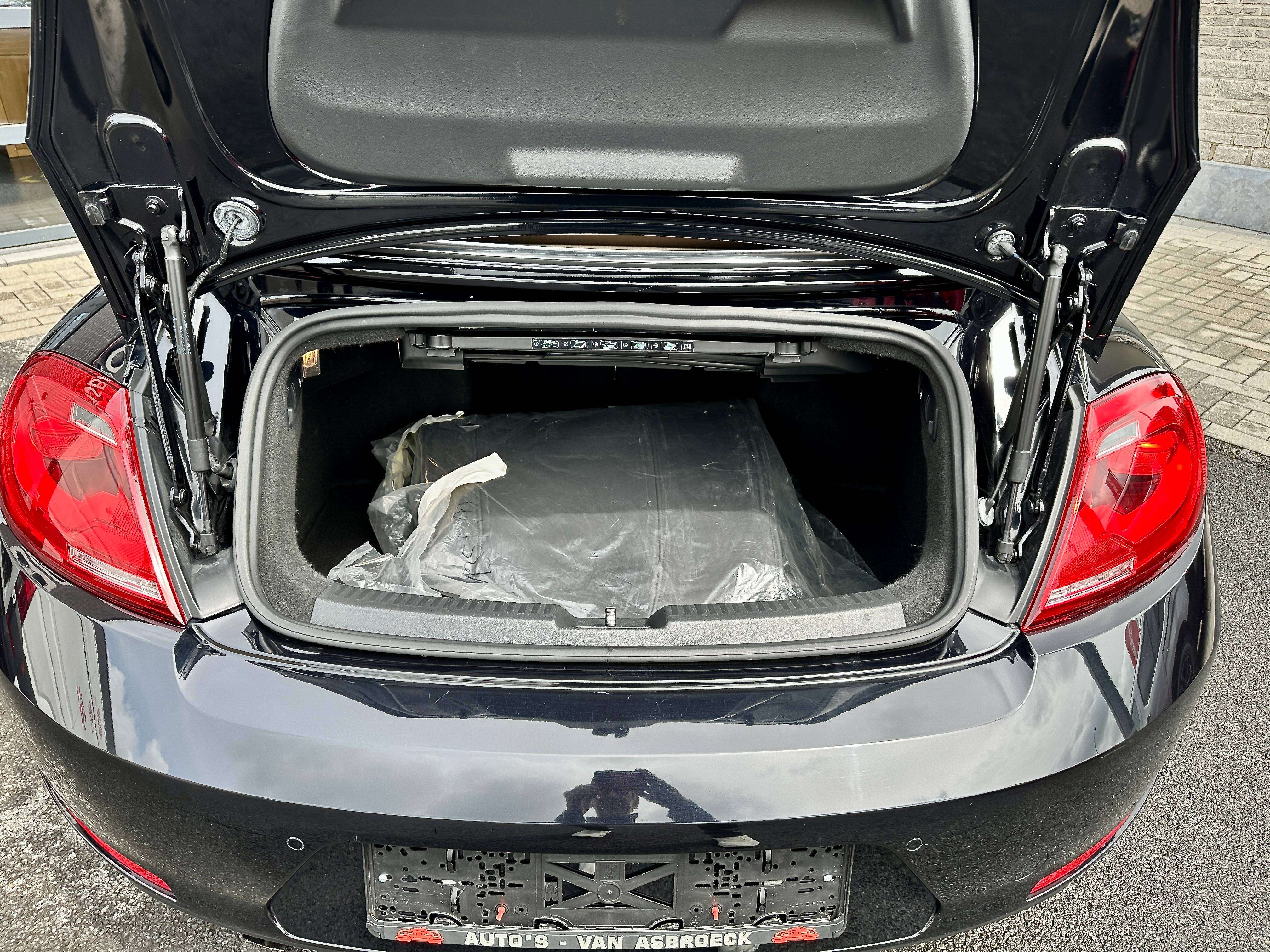 Volkswagen Beetle Beetle Cabriolet 1.2 TSI Exclusive Design DSG Automaat*LEDER*GPS*PDC*XENON*