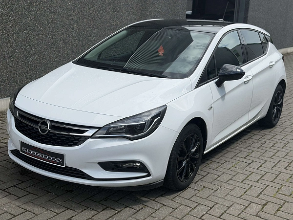 Opel Astra 1.4 Turbo 125 ch Black Edition
