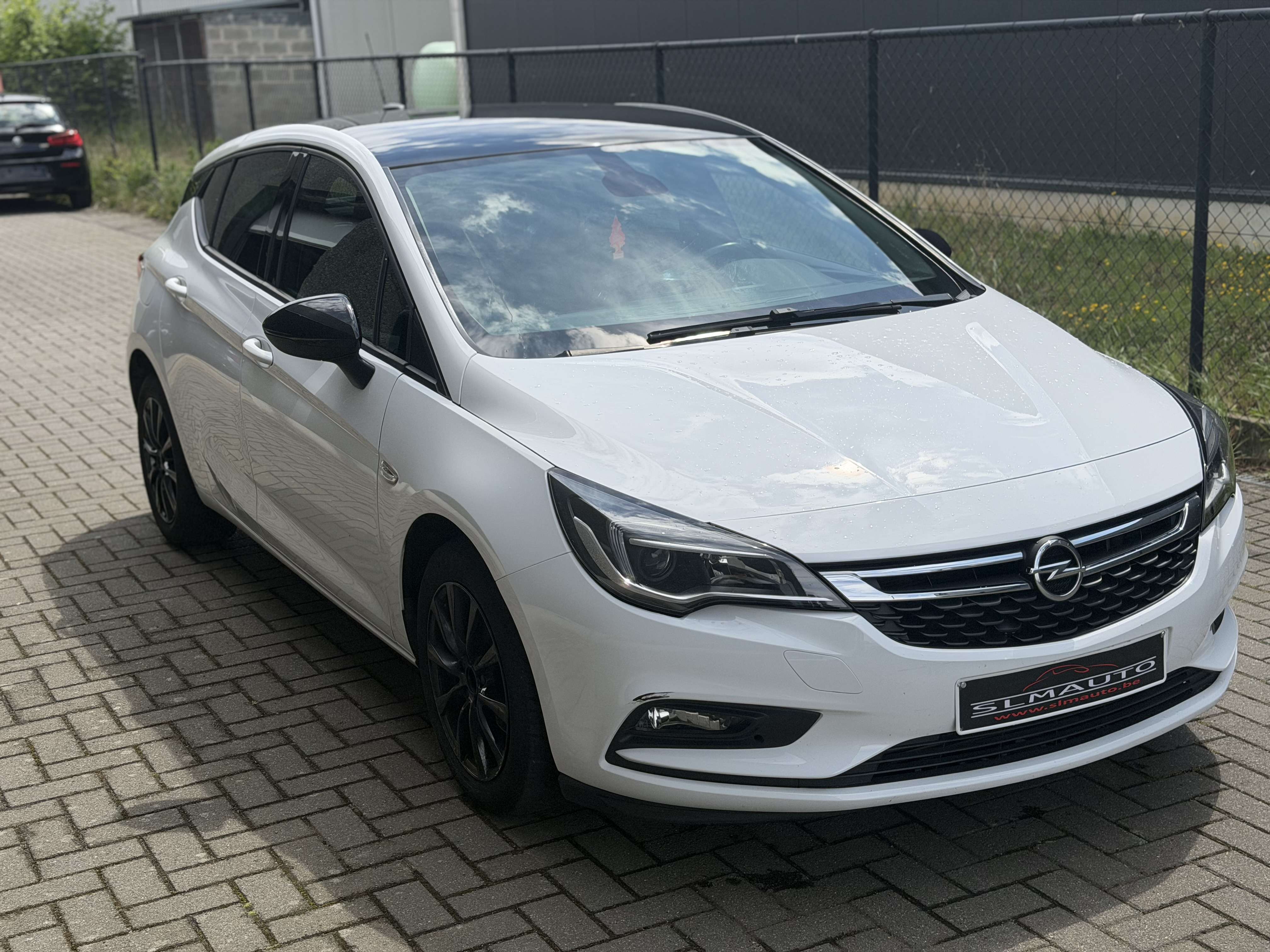 Opel Astra 1.4 Turbo 125 ch Black Edition