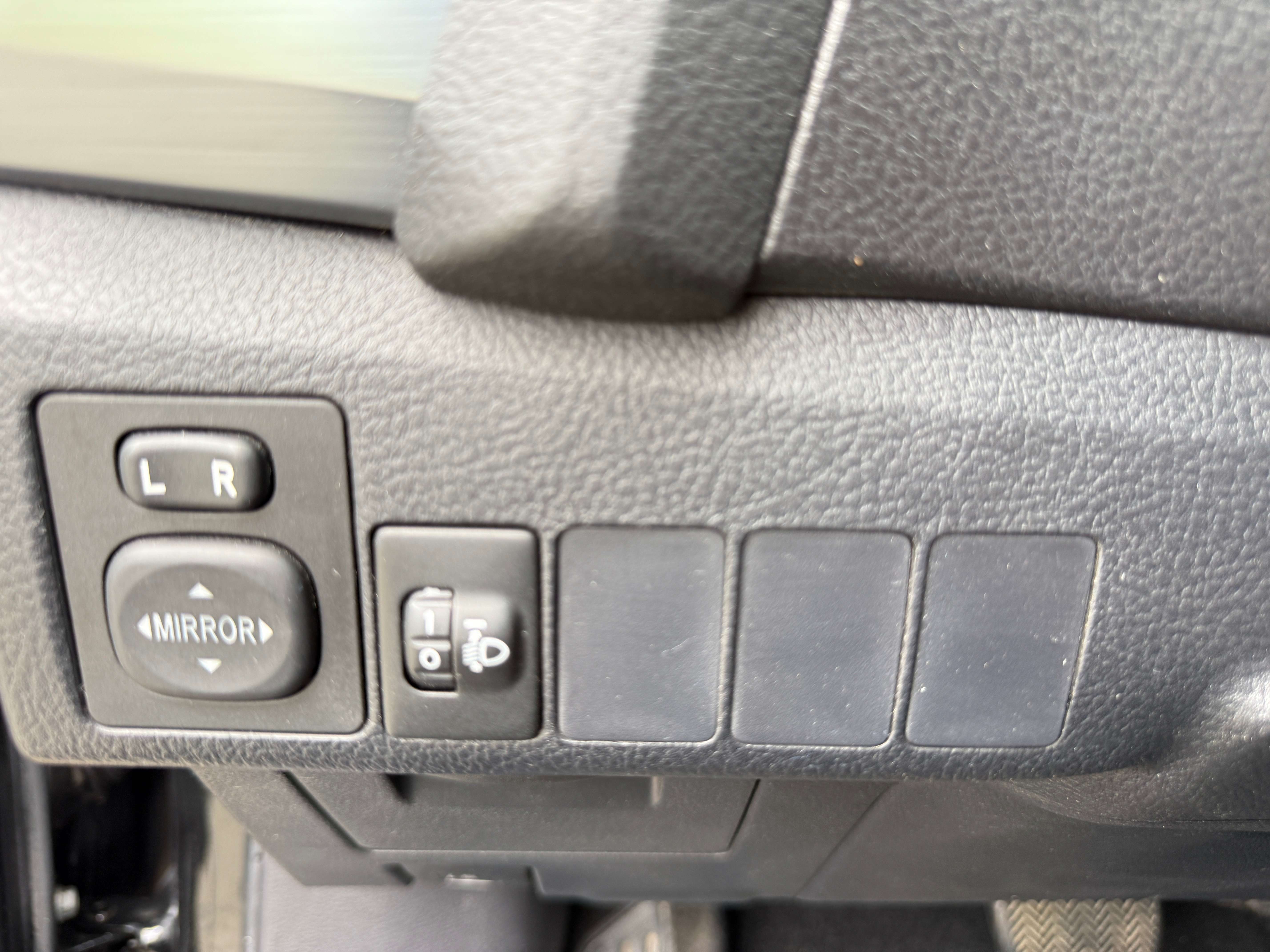 Toyota Auris Auris HEV 1.8i HSD Comfort CVT