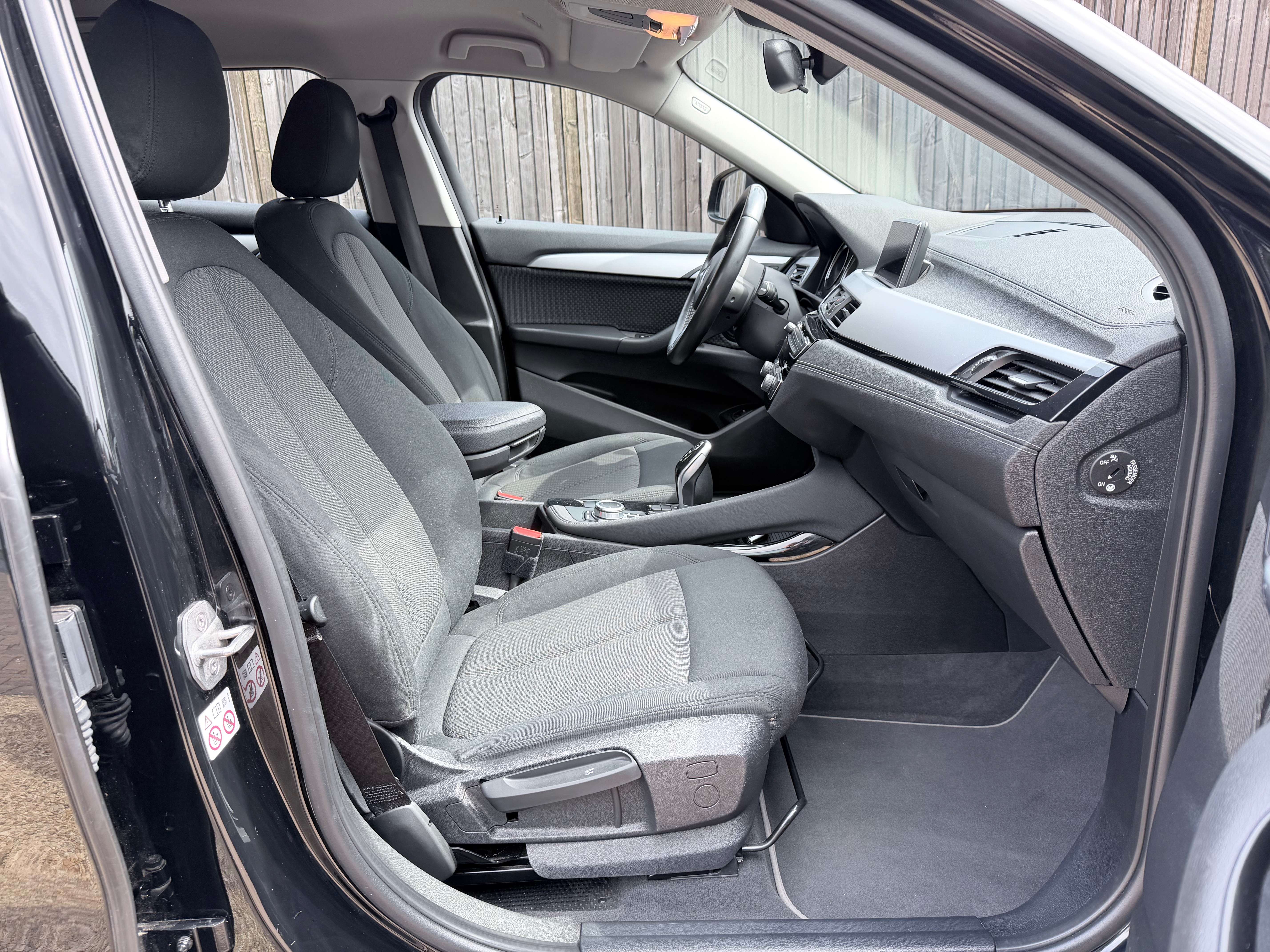 BMW X2 X2 1.5iA sDrive18 FULL-LED/19"/ZETELVERW./CRUISE/PARK-ASSIST/TREKHAAK