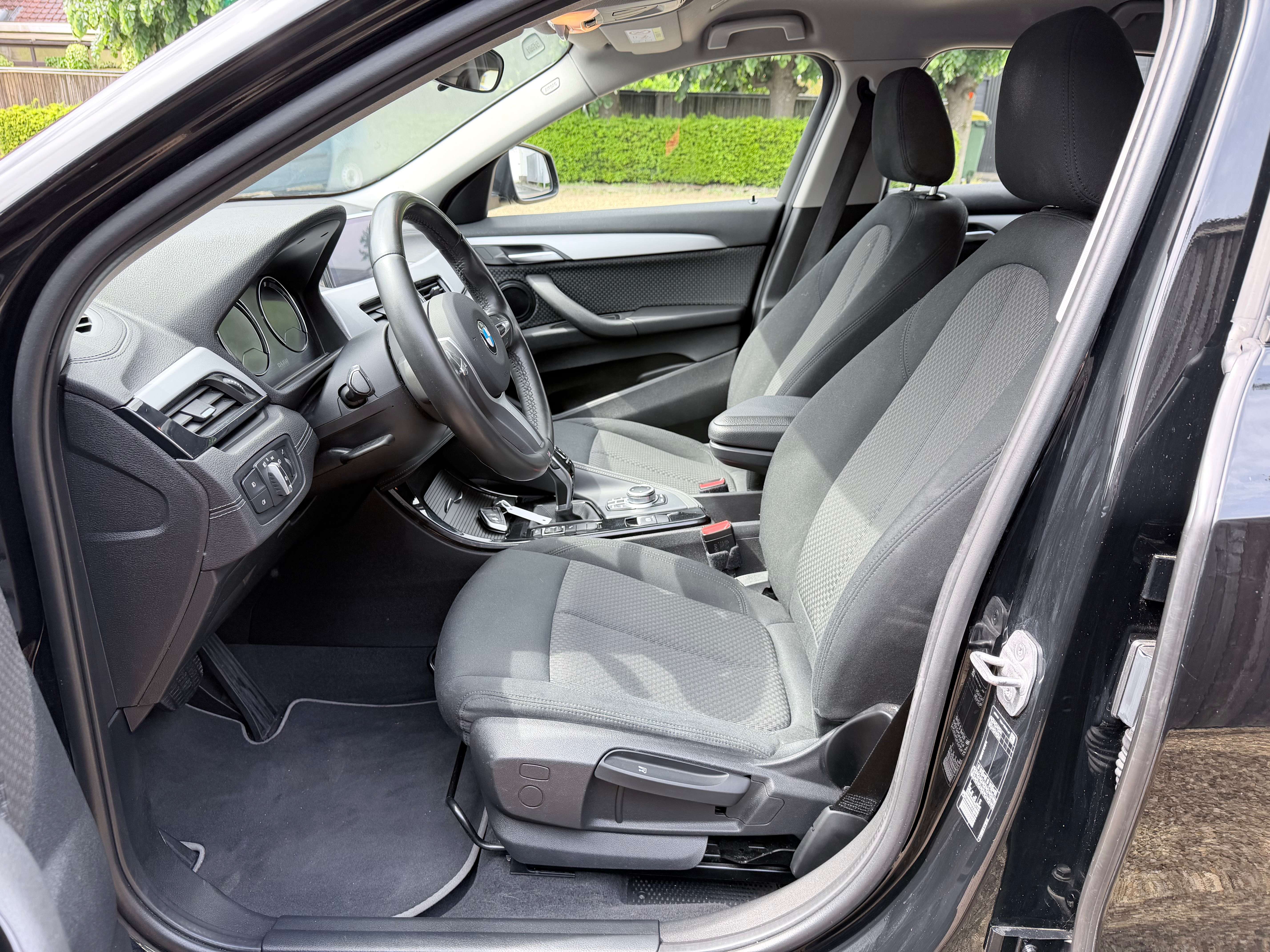 BMW X2 X2 1.5iA sDrive18 FULL-LED/19"/ZETELVERW./CRUISE/PARK-ASSIST/TREKHAAK