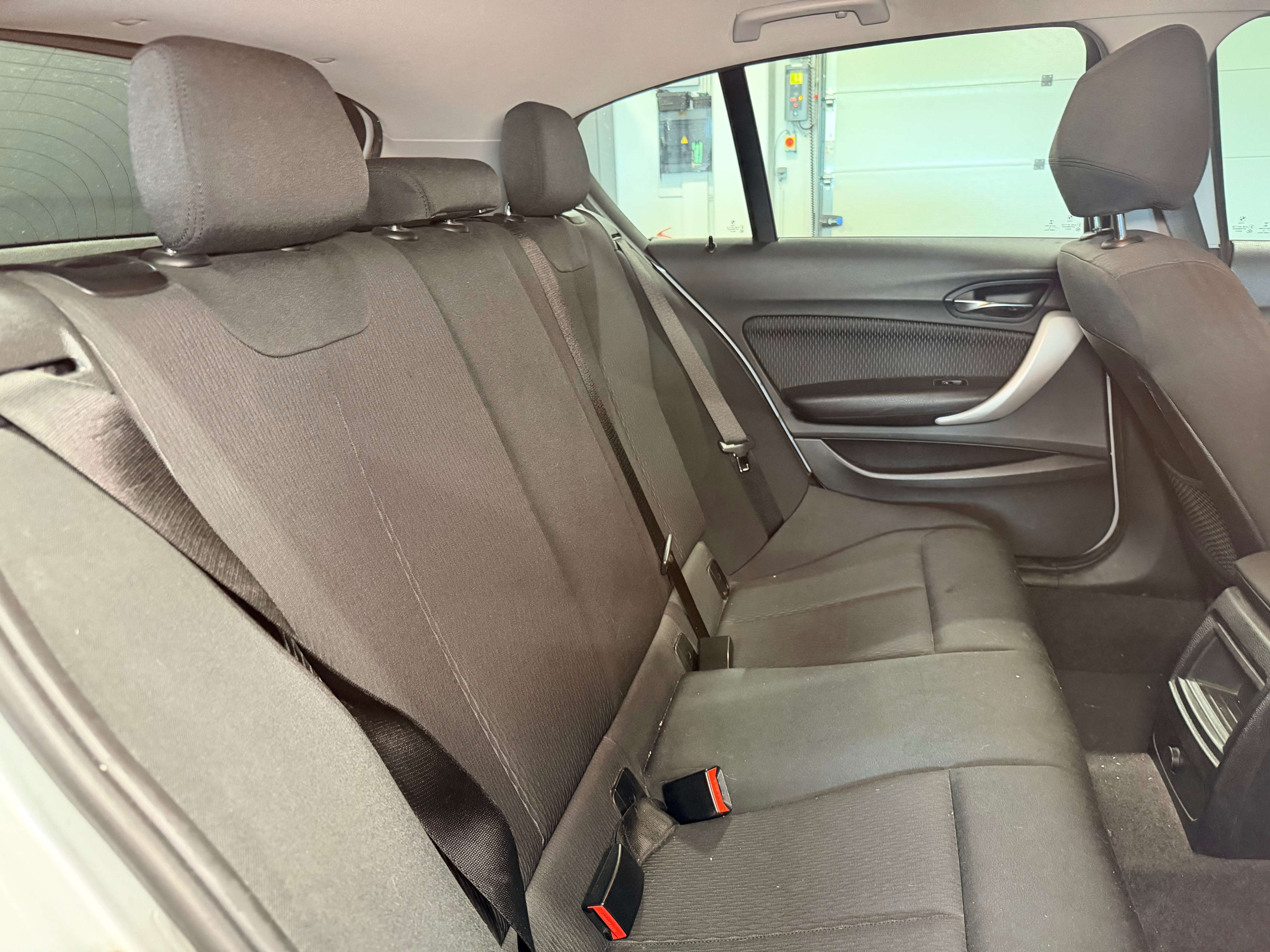 BMW 118 i — GPS — Clim auto — Radars AV/AR