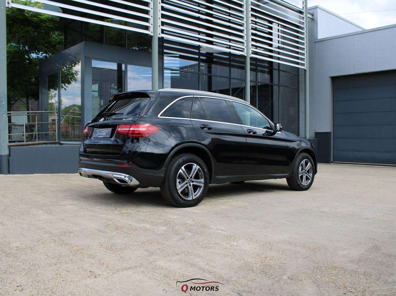 Mercedes-Benz GLC 350 e 4-Matic PHEV/PANO/LED/CRUISE
