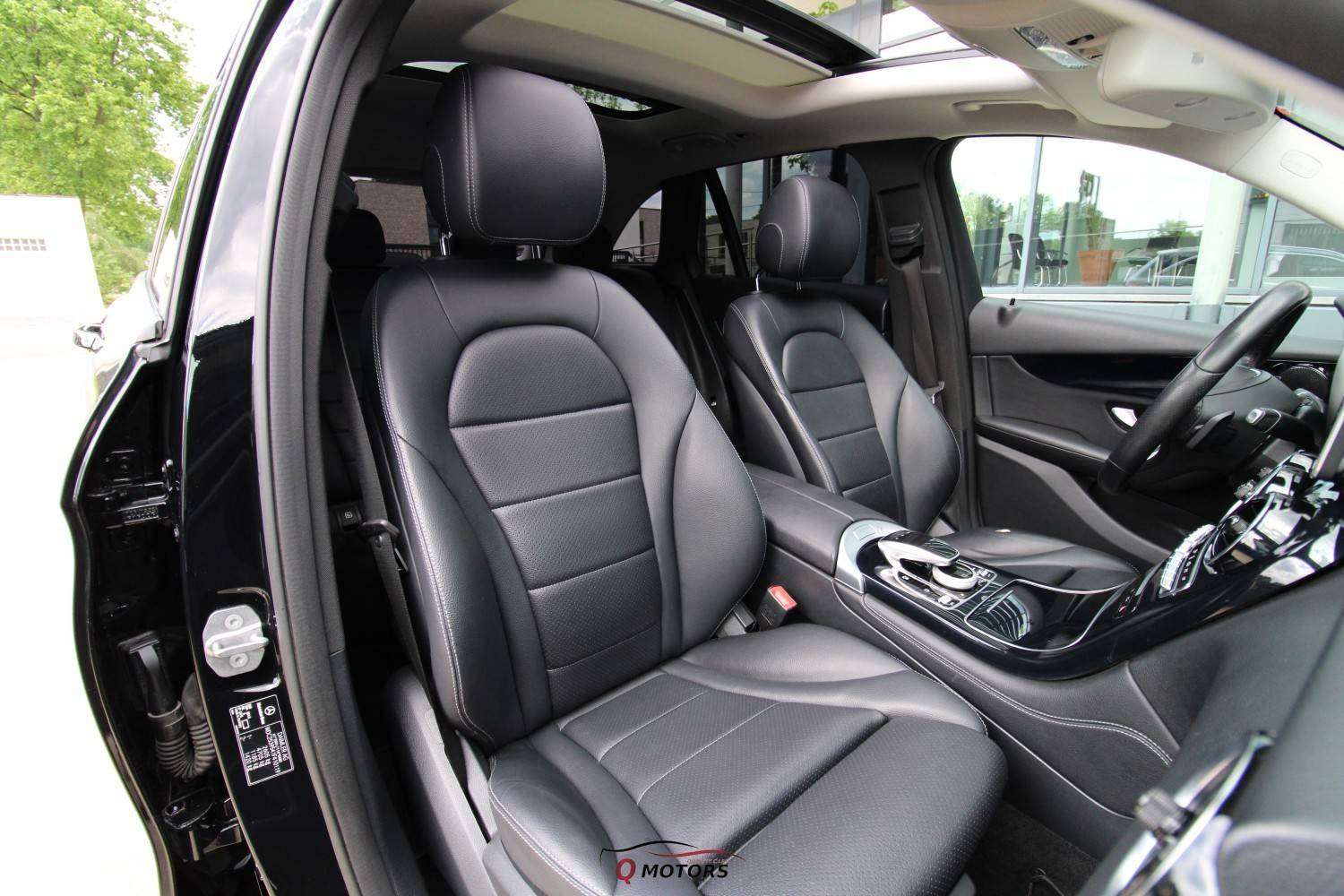 Mercedes-Benz GLC 350 e 4-Matic PHEV/PANO/LED/CRUISE