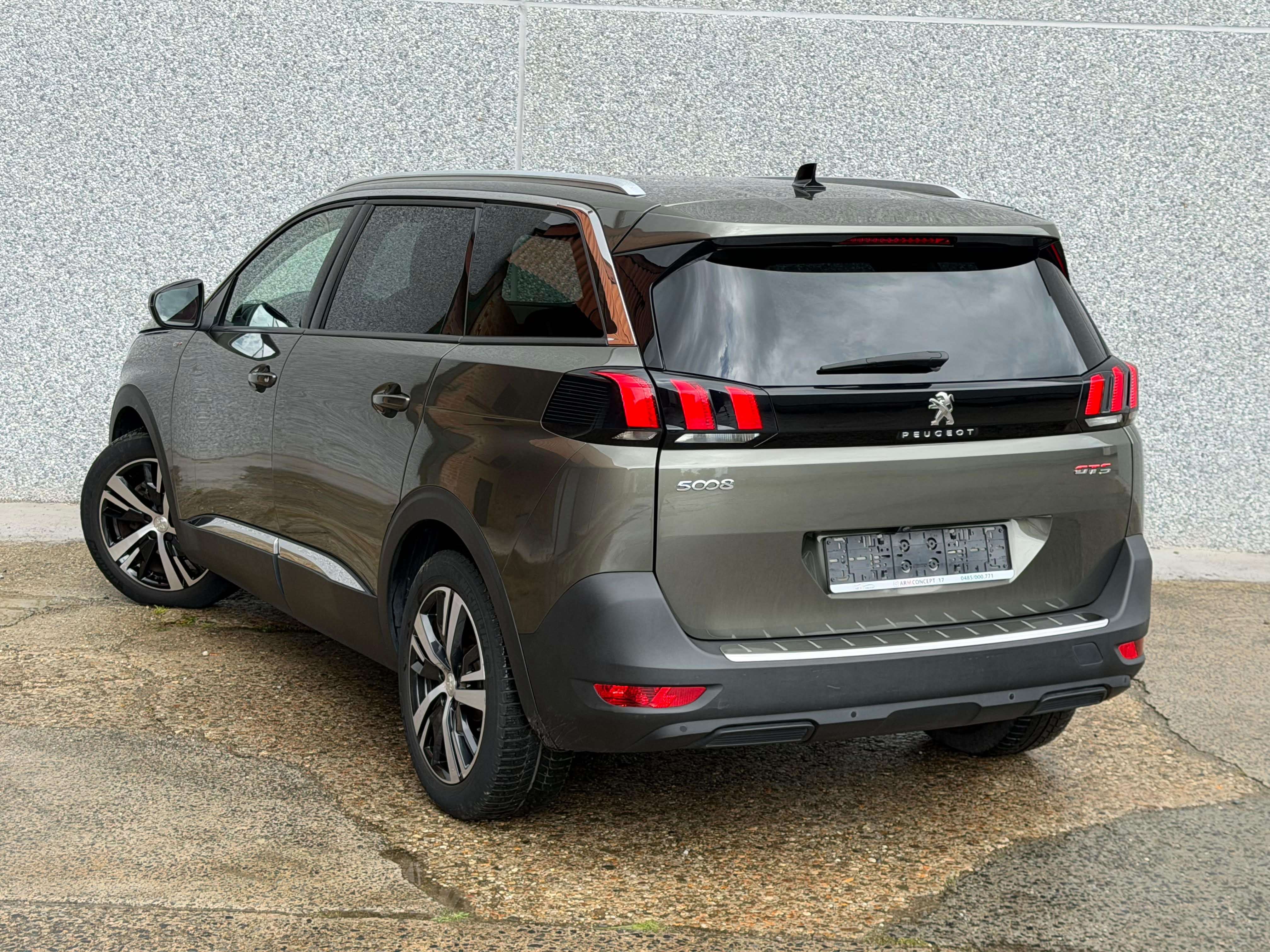 Peugeot 5008 5008 1.6HDi diesel 7 places 2018 GARANTIE 12 mois