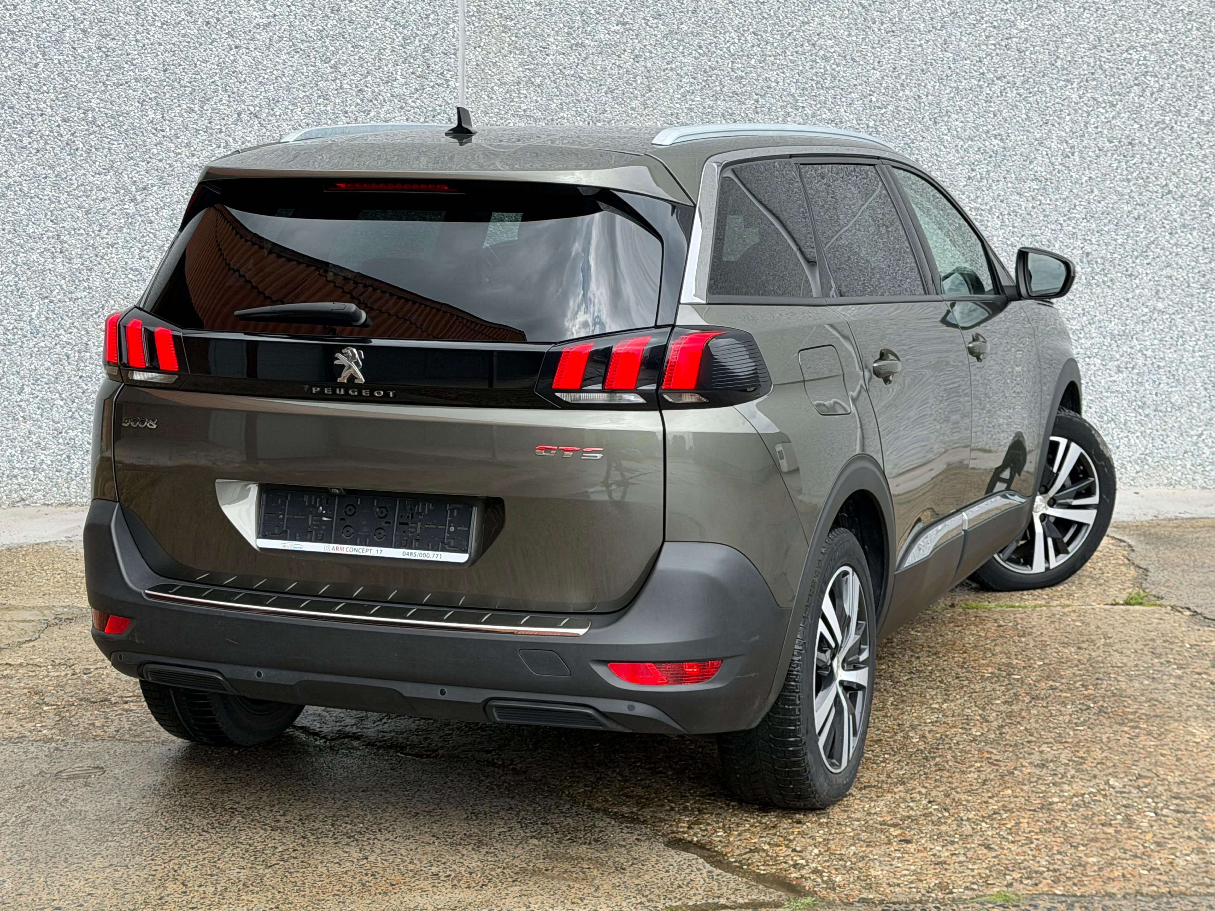 Peugeot 5008 5008 1.6HDi diesel 7 places 2018 GARANTIE 12 mois