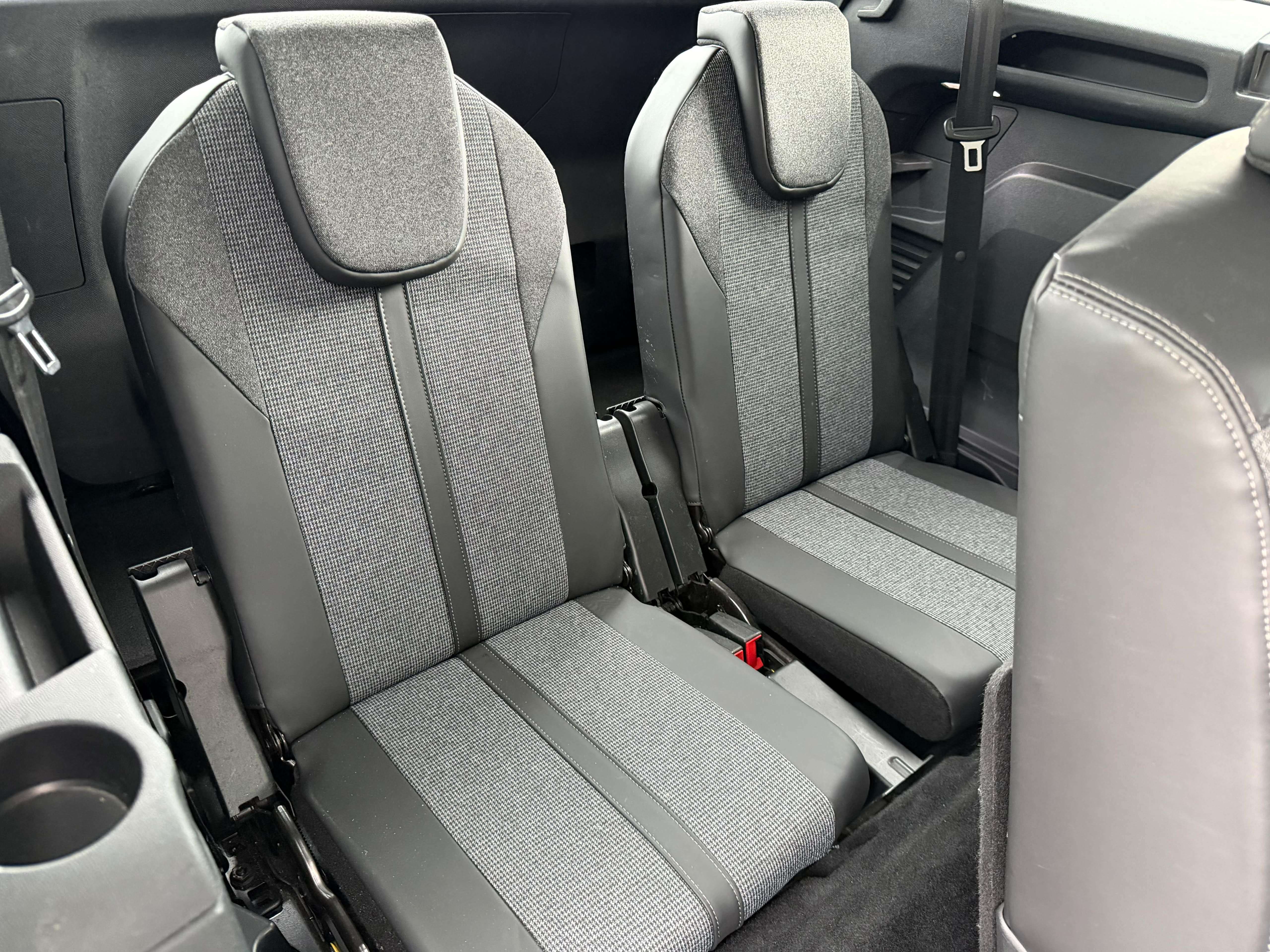 Peugeot 5008 5008 1.6HDi diesel 7 places 2018 GARANTIE 12 mois