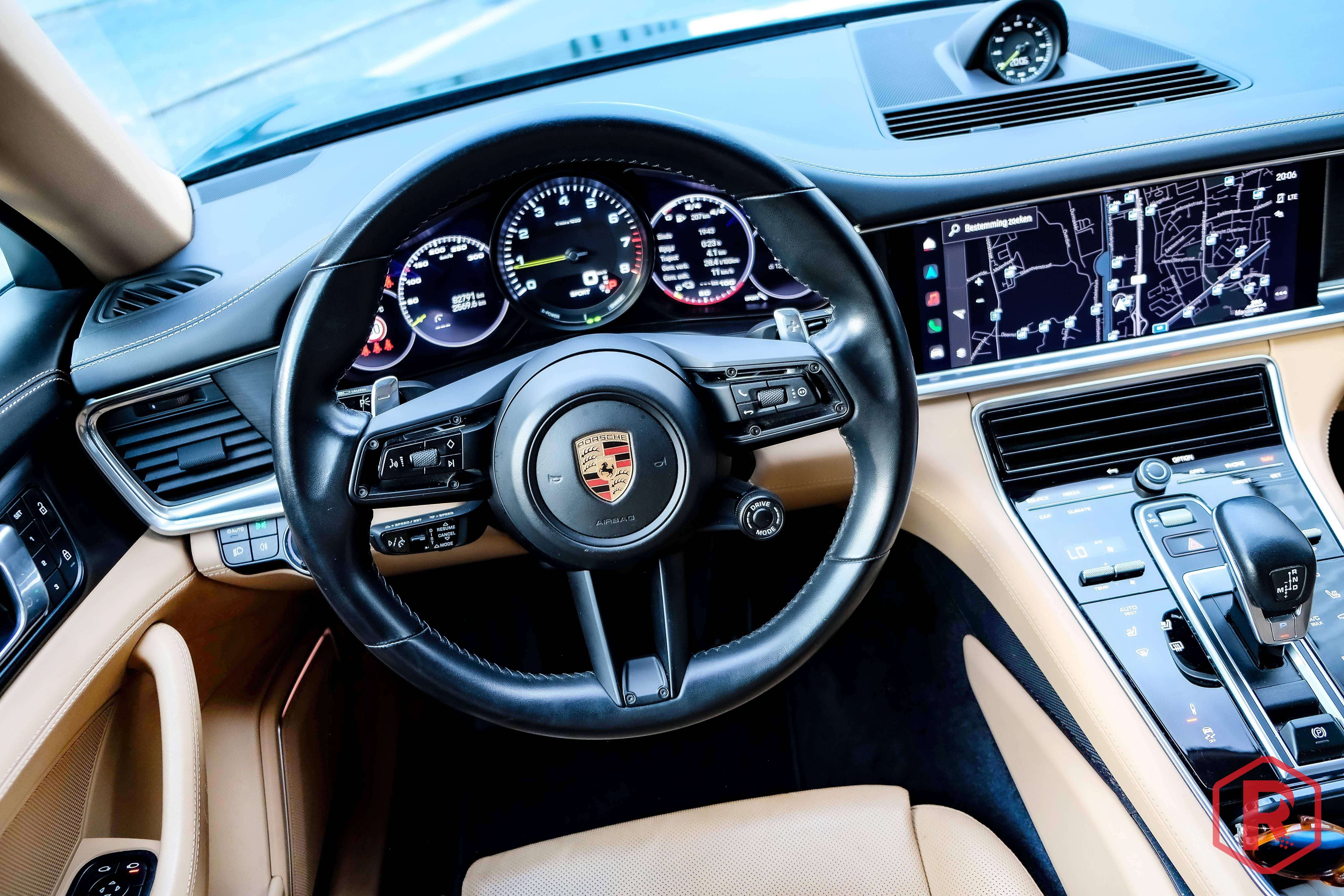 Porsche Panamera 4-EHybrid Sport Turismo BTWwagen Pano BOSE Platinum