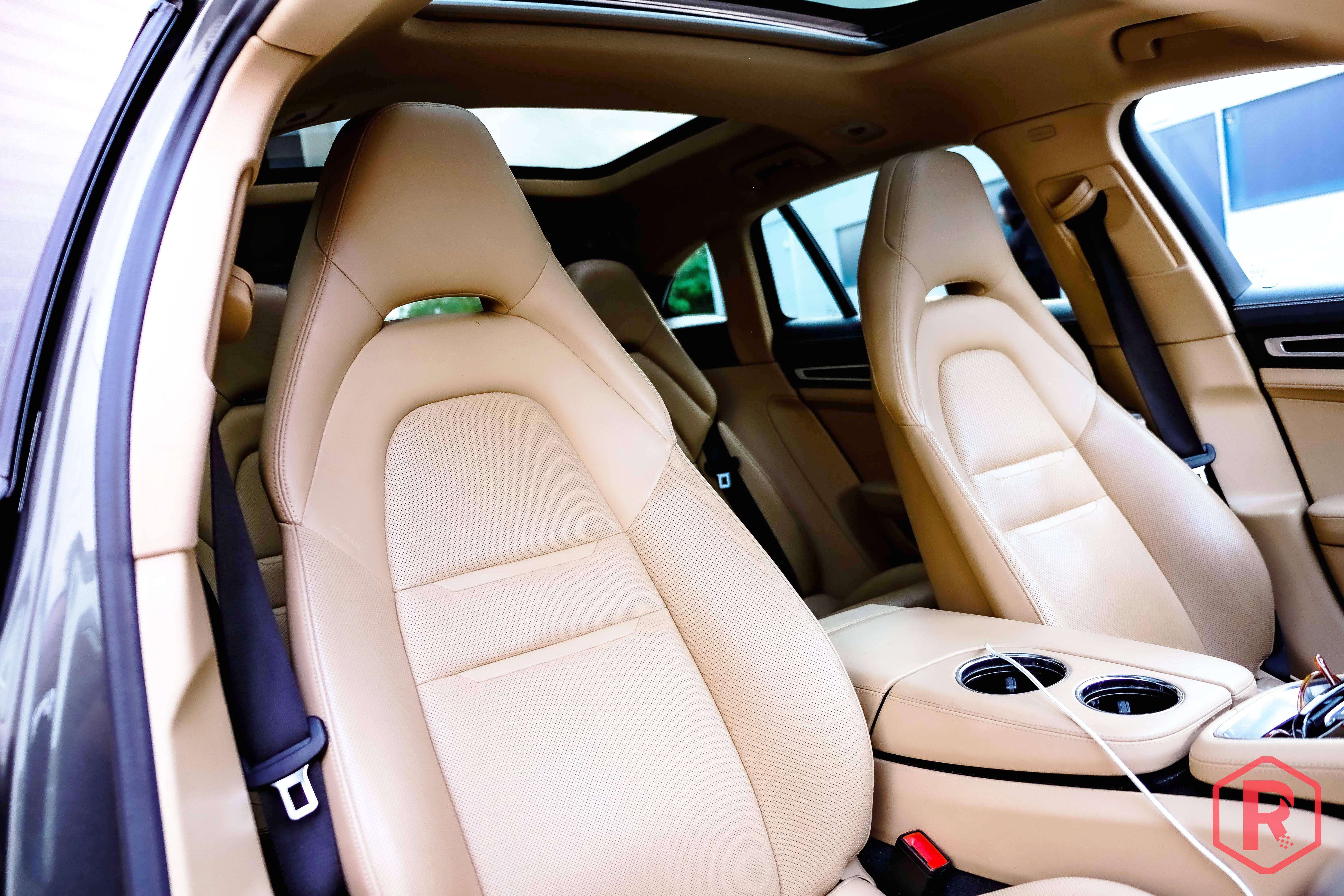 Porsche Panamera 4-EHybrid Sport Turismo BTWwagen Pano BOSE Platinum