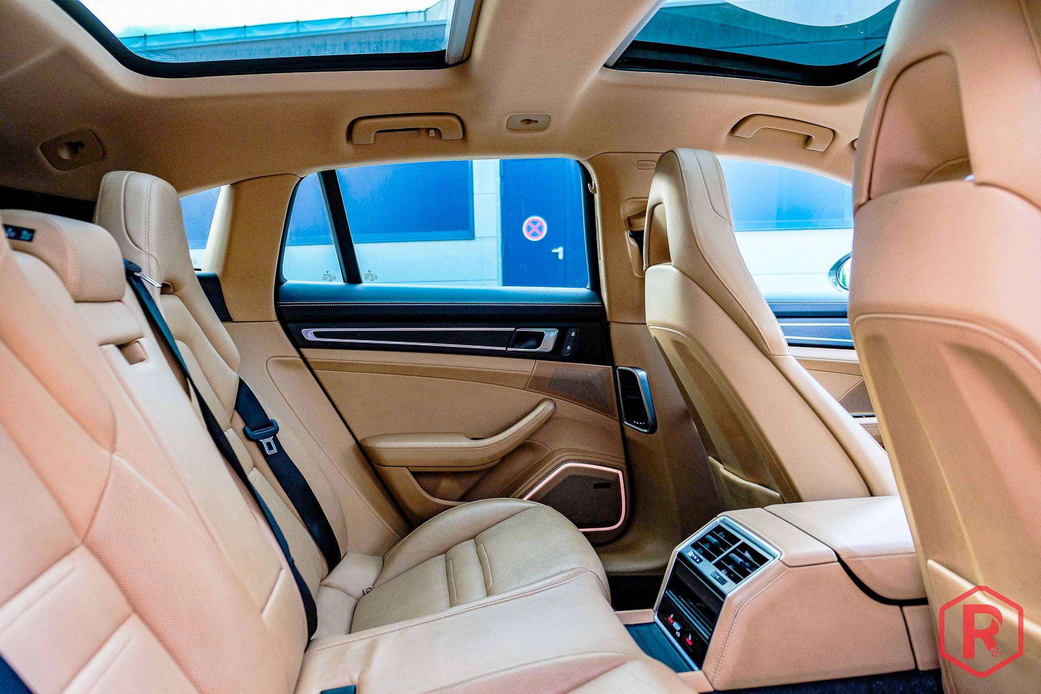 Porsche Panamera 4-EHybrid Sport Turismo BTWwagen Pano BOSE Platinum