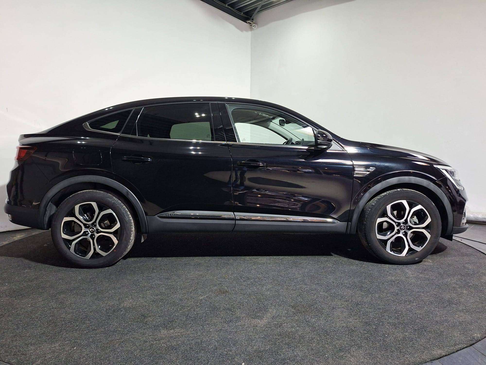 Renault Arkana Arkana E-TECH 1.6i automaat I camera I trekhaak I carplay