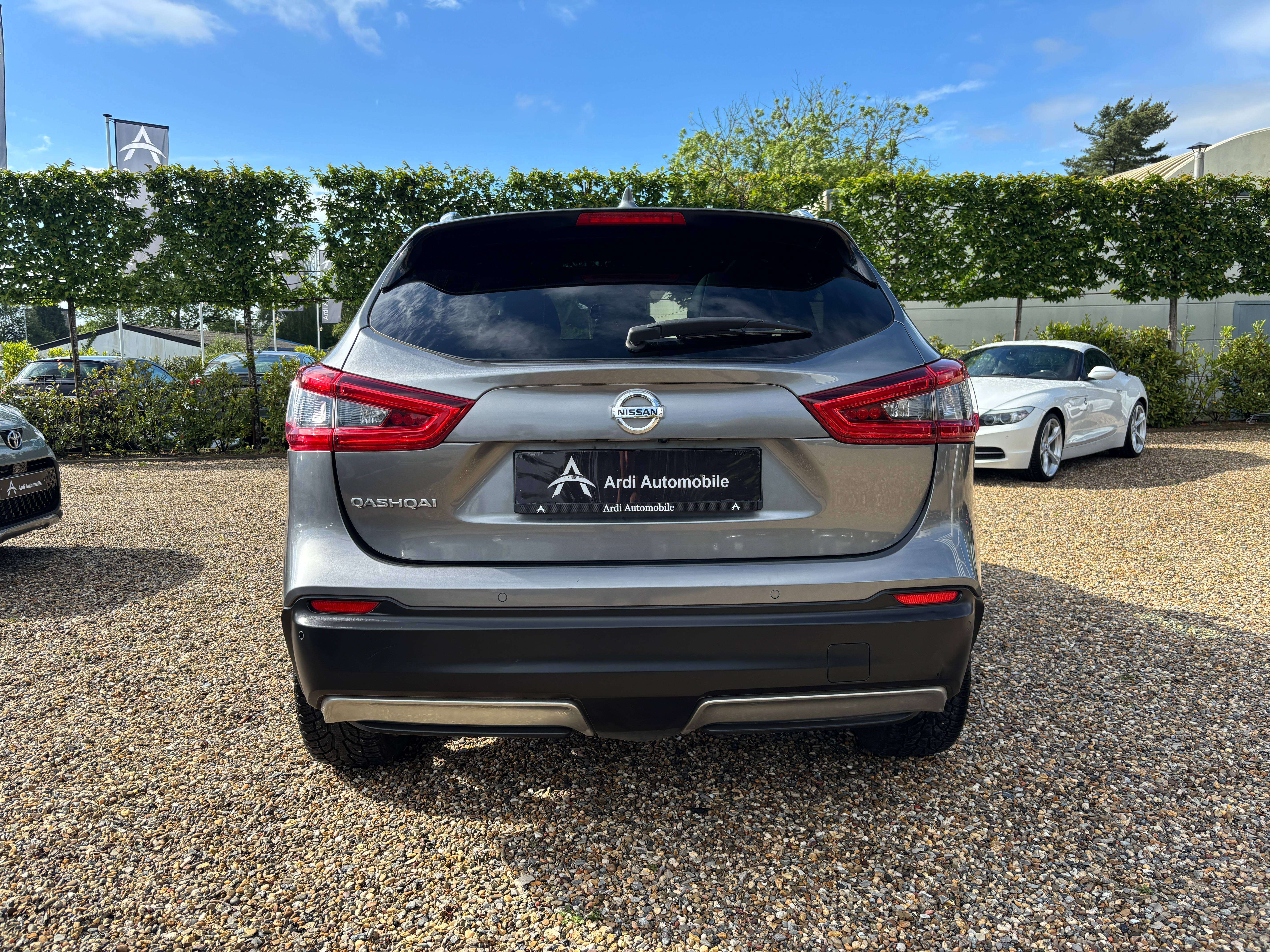 Nissan Qashqai 1.2 DIG-T *SIEGE CHAUFF*TOIT PANO*CAMERA 360*BOSE*GARANTIE*