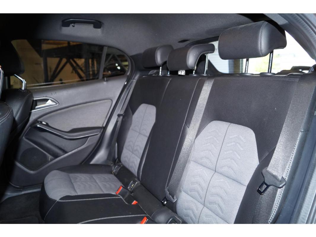 Mercedes-Benz Gla 180 d - BV 7G-DCT Intuition