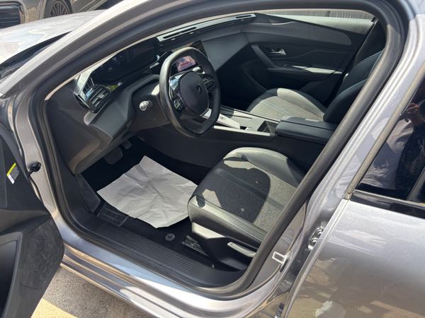 Peugeot 308 III 1.5 BLUEHDI 130 ALLURE PACK AUTO8
