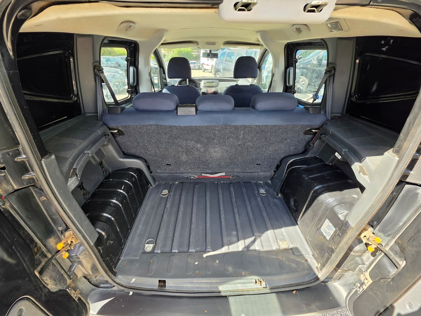 Citroen NEMO 1.4 HDI70 ATTRACTION 4P