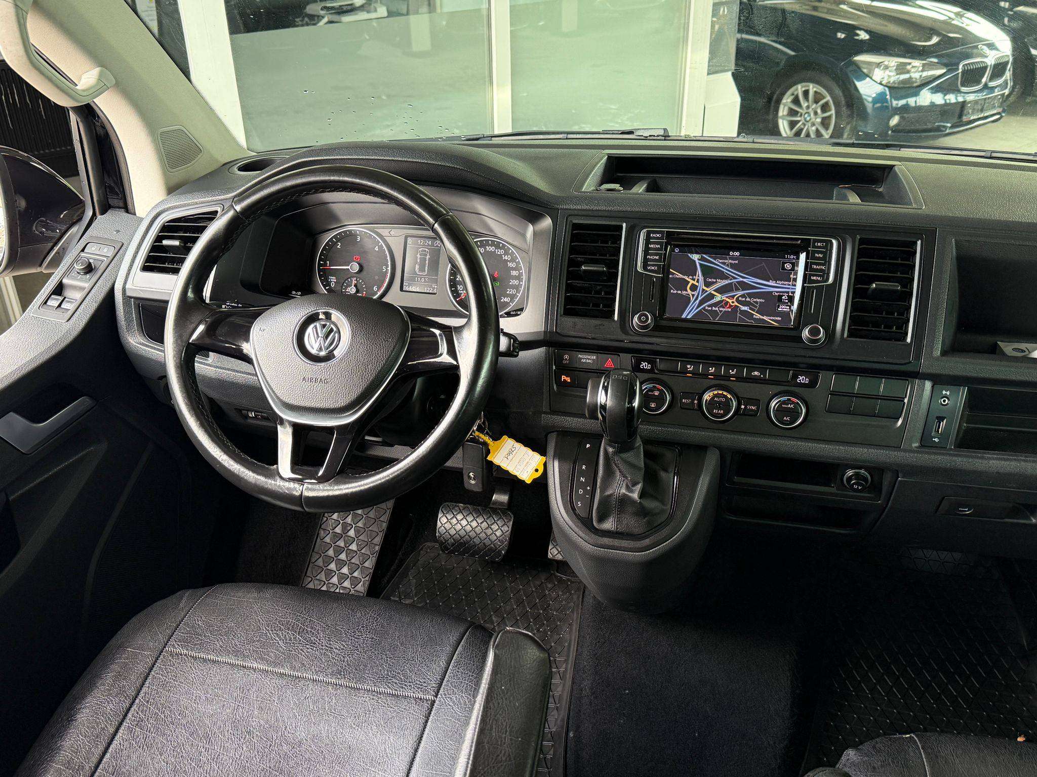 Volkswagen T6 Transporter Transporter 2.0 TDi CARAVELLE DOUBLE CABINE/BOITE