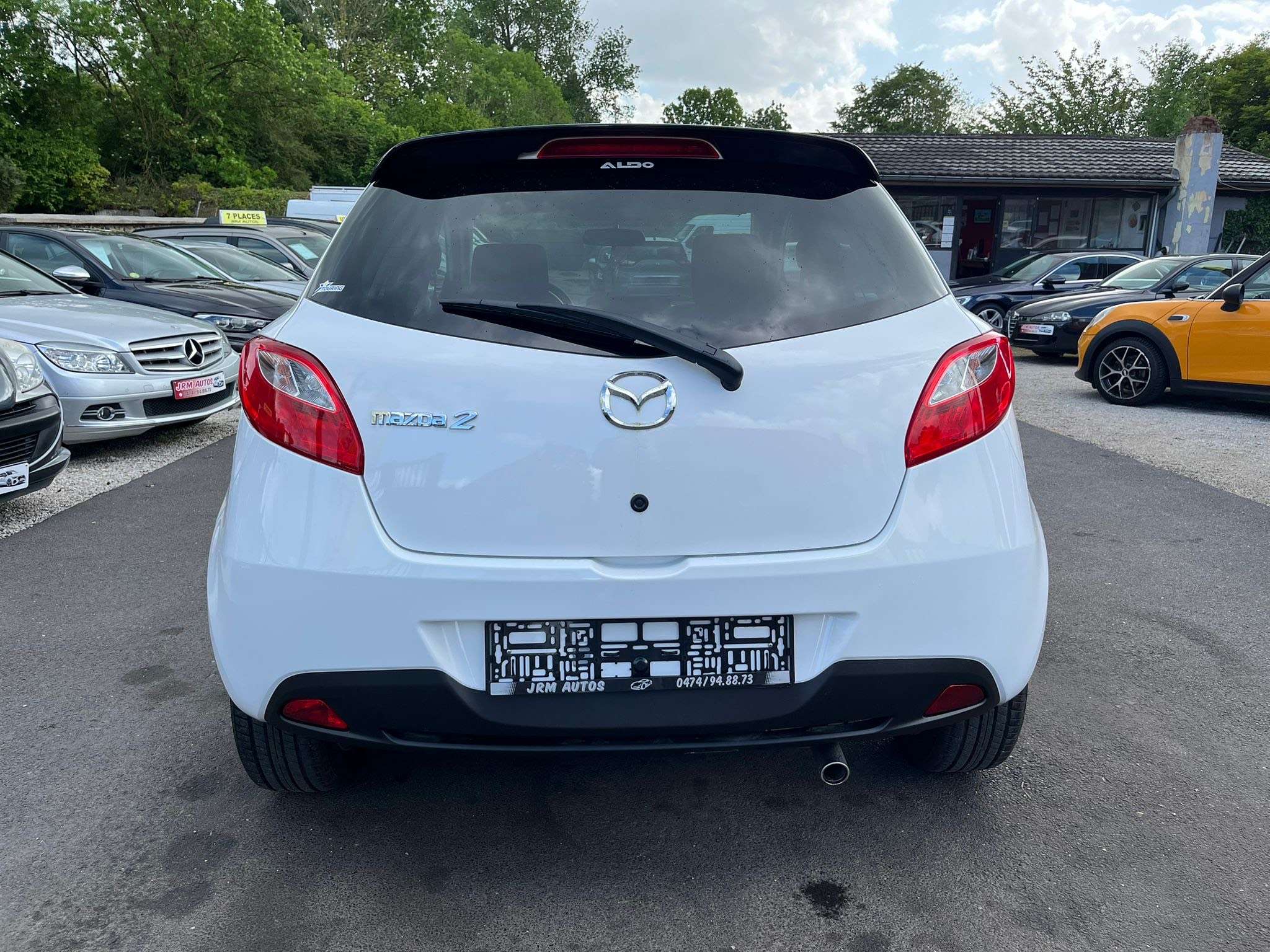Mazda 2 1.3i Color Edition 1ER PROPRIO !!! 8000KM !!! *** CLIM/JANTES ALU ***