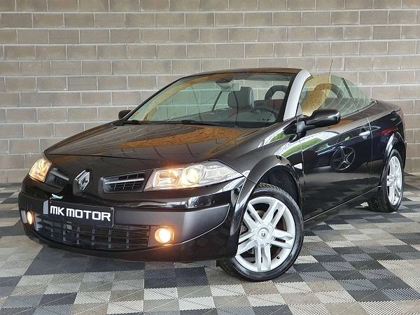 Renault Megane 🟢1.5 DIESEL 106CV - 1ER MAIN - CARIOLET - SIEGES CHAUFFANTS