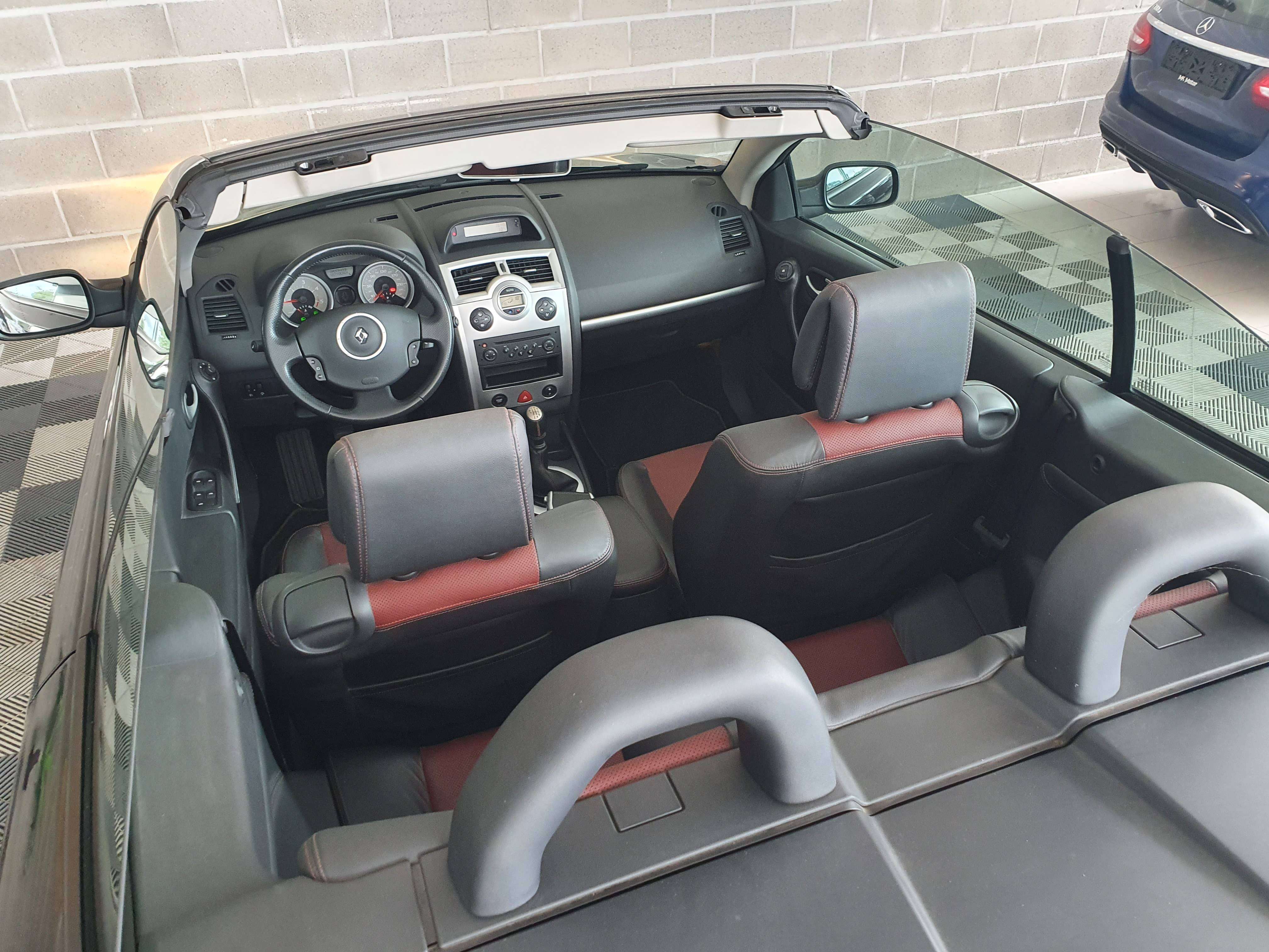 Renault Megane 🟢1.5 DIESEL 106CV - 1ER MAIN - CARIOLET - SIEGES CHAUFFANTS