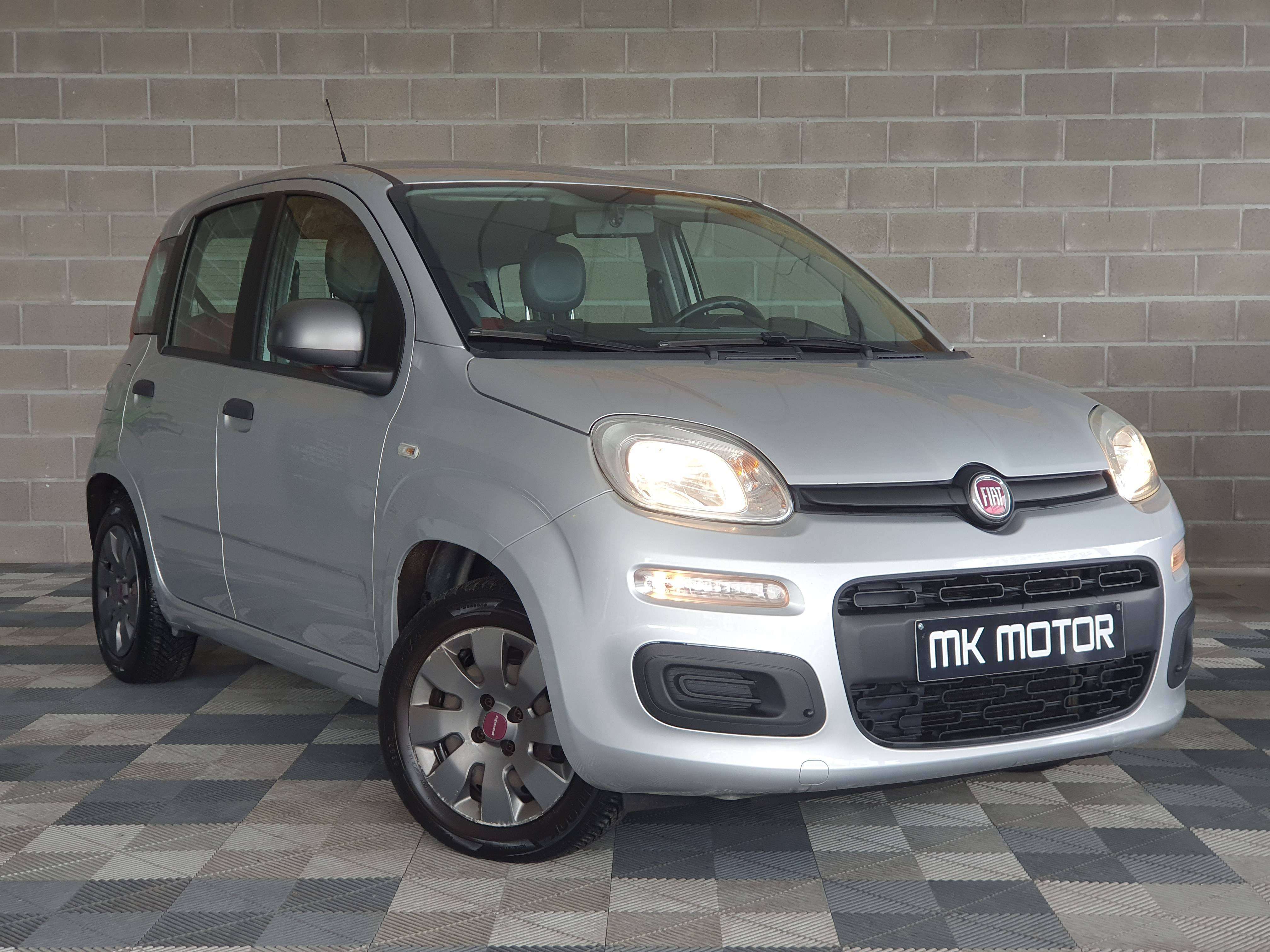 Fiat Panda 🟢1.2 ESSENCE 69CV