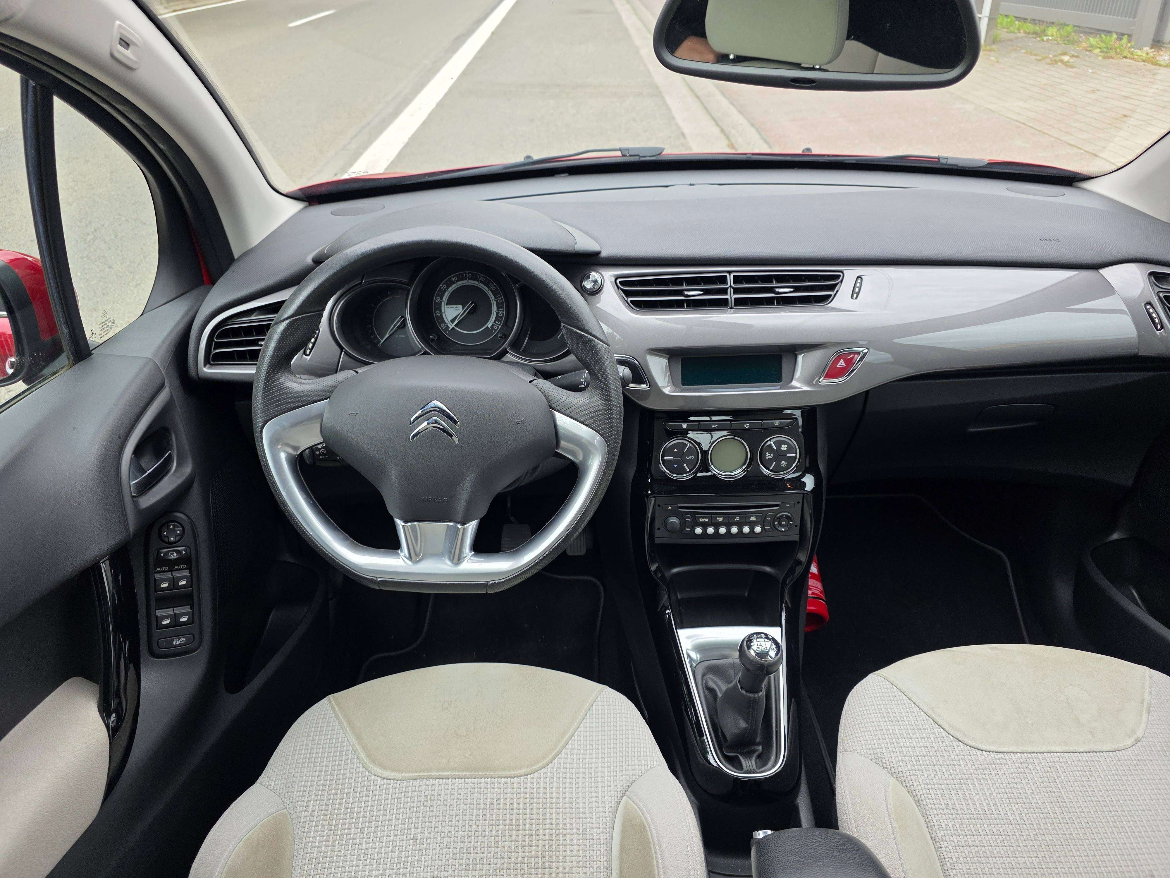 Citroen C3 C3 1.2 VTi Exclusive 1°EIG. IN ZEER GOEDE STAAT MET KEURING EN GARANTIE !!
