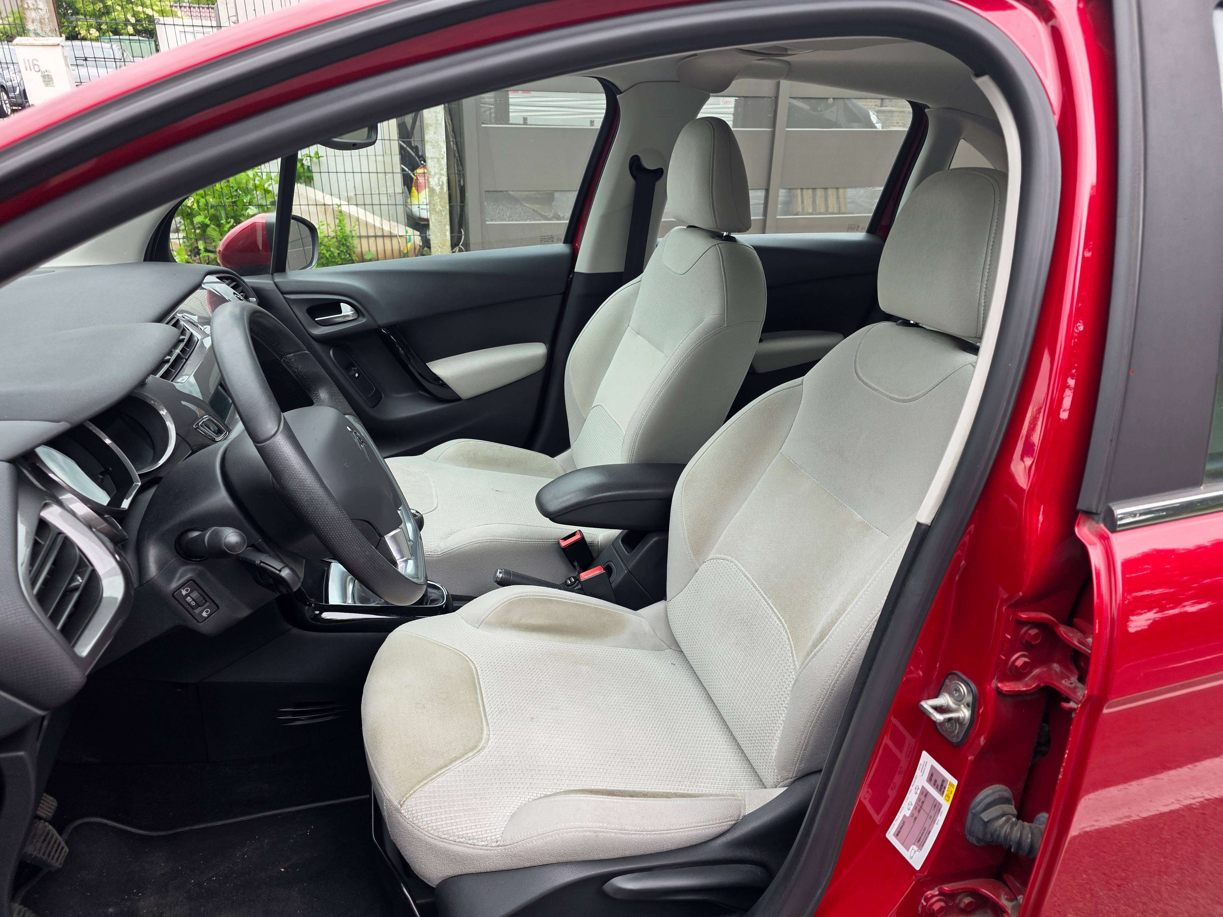 Citroen C3 C3 1.2 VTi Exclusive 1°EIG. IN ZEER GOEDE STAAT MET KEURING EN GARANTIE !!
