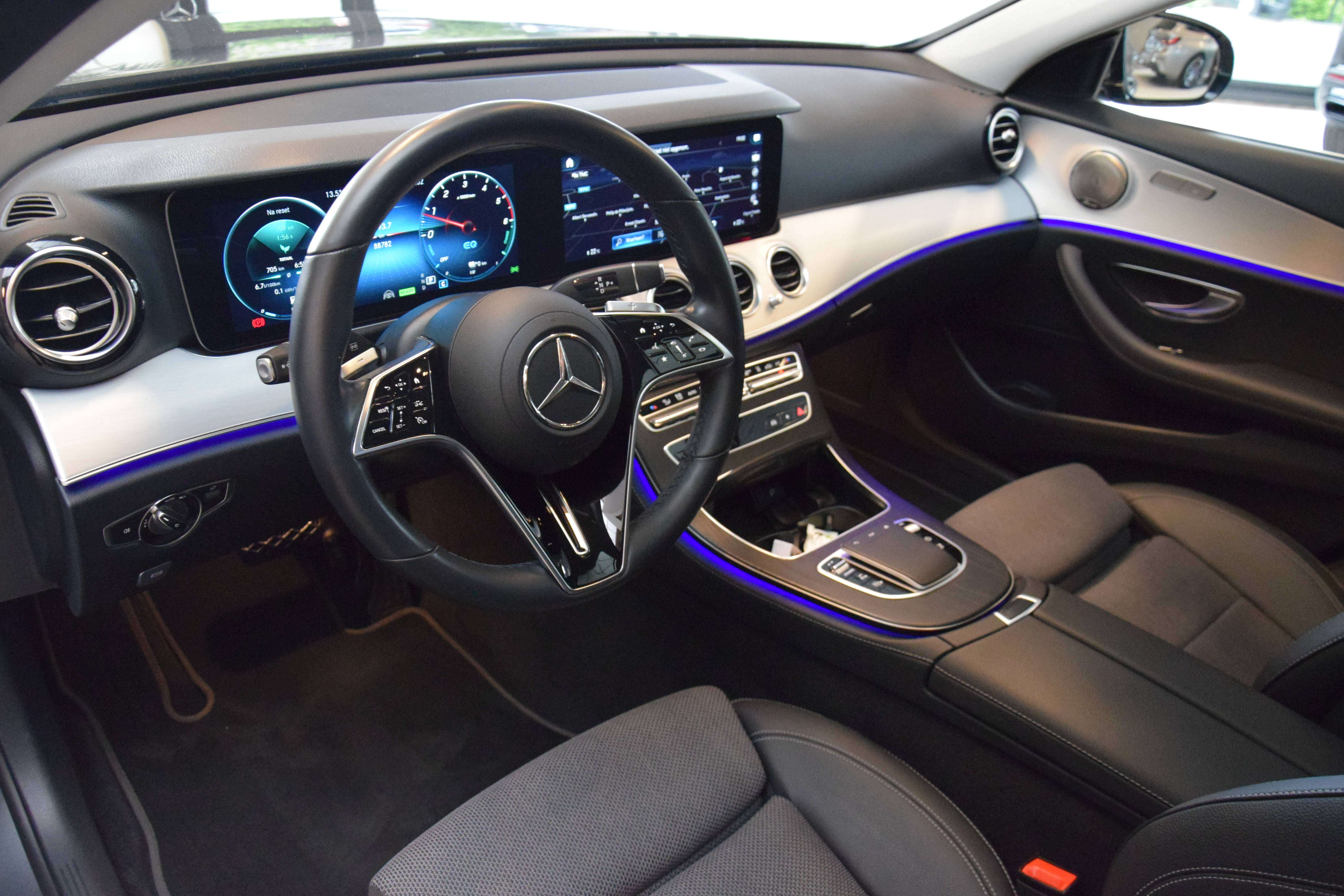 Mercedes-Benz E 300 de PHEV Exclusive 08/2020 - Full Option!!