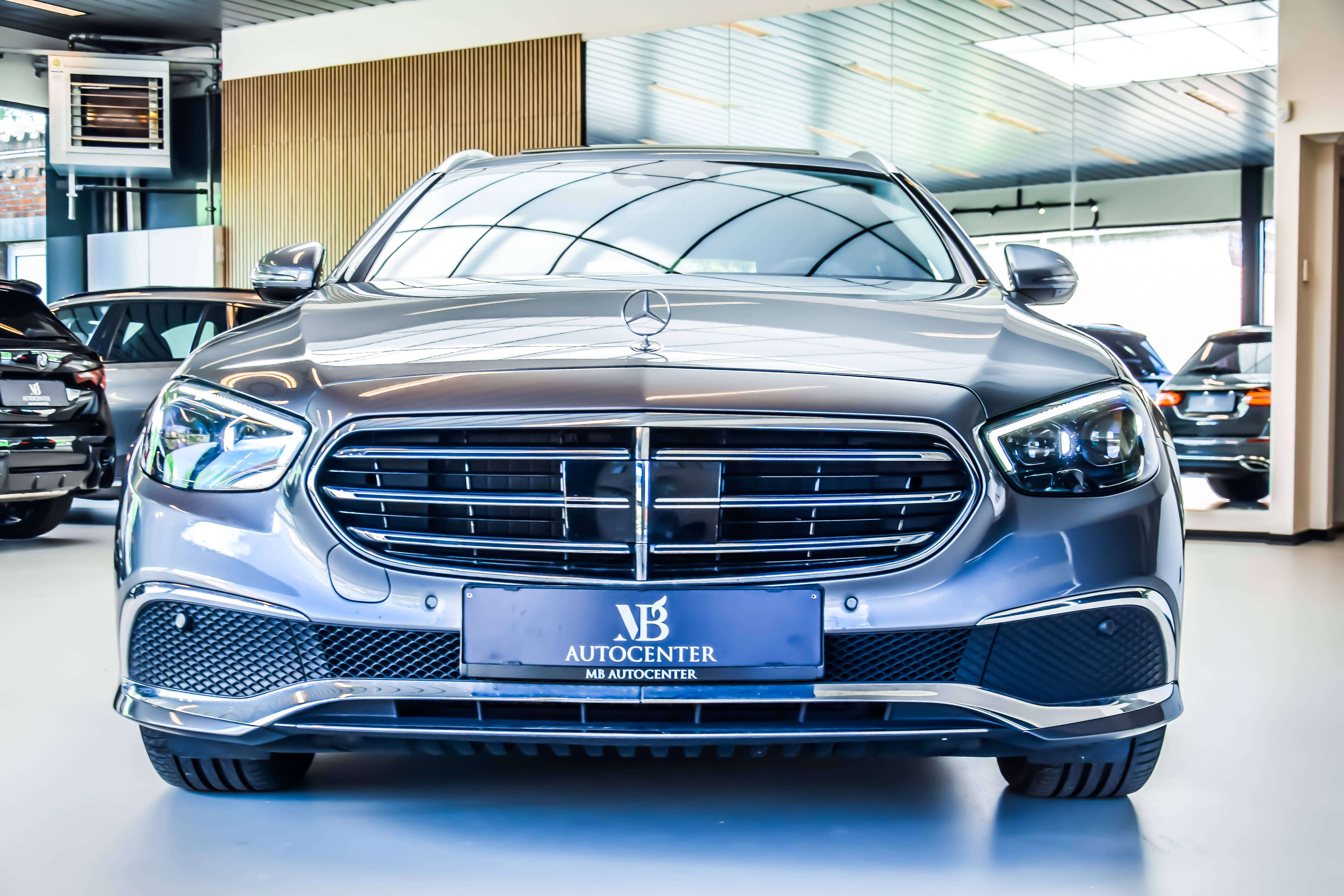 Mercedes-Benz E 300 de PHEV Exclusive 08/2020 - Full Option!!