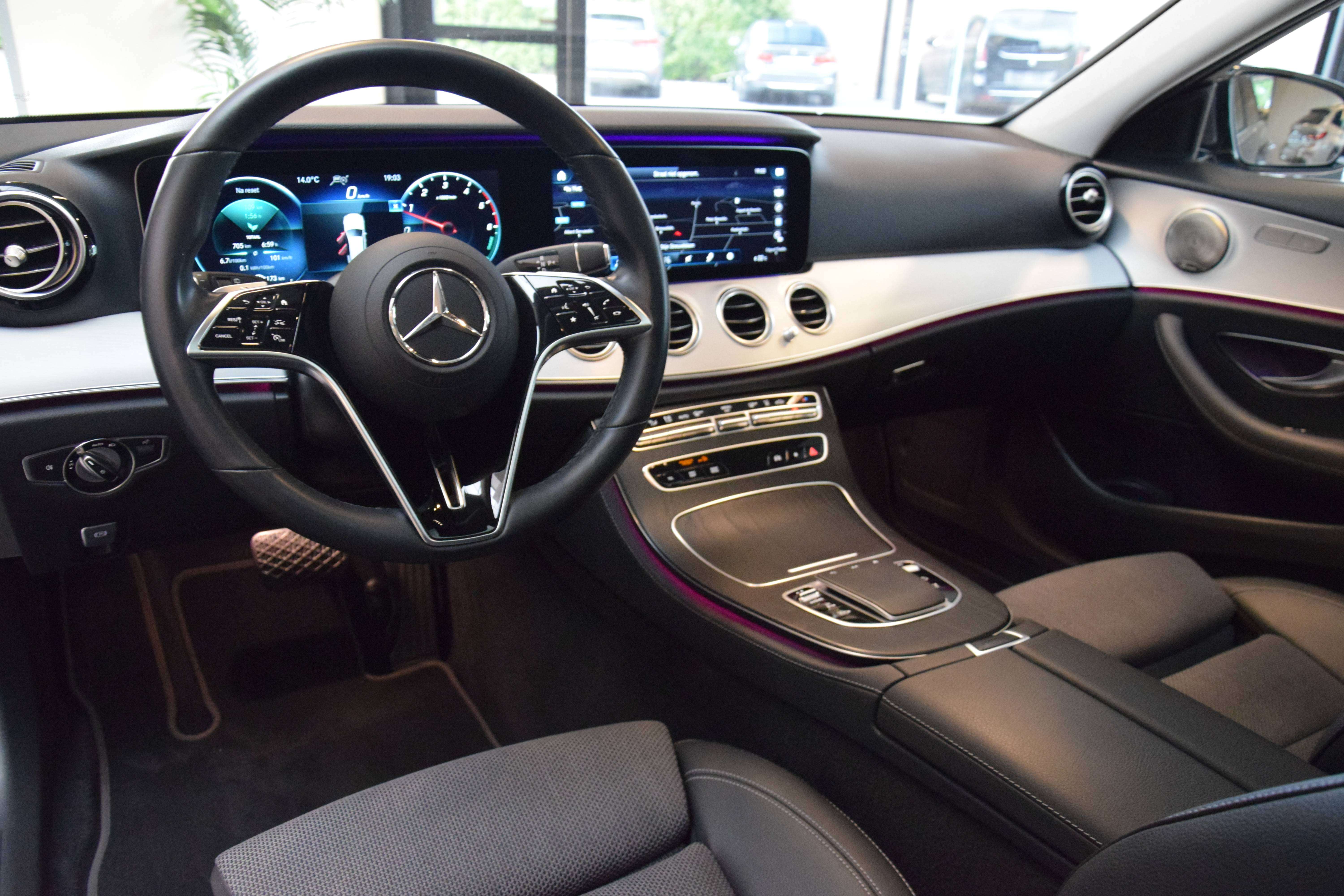 Mercedes-Benz E 300 de PHEV Exclusive 08/2020 - Full Option!!