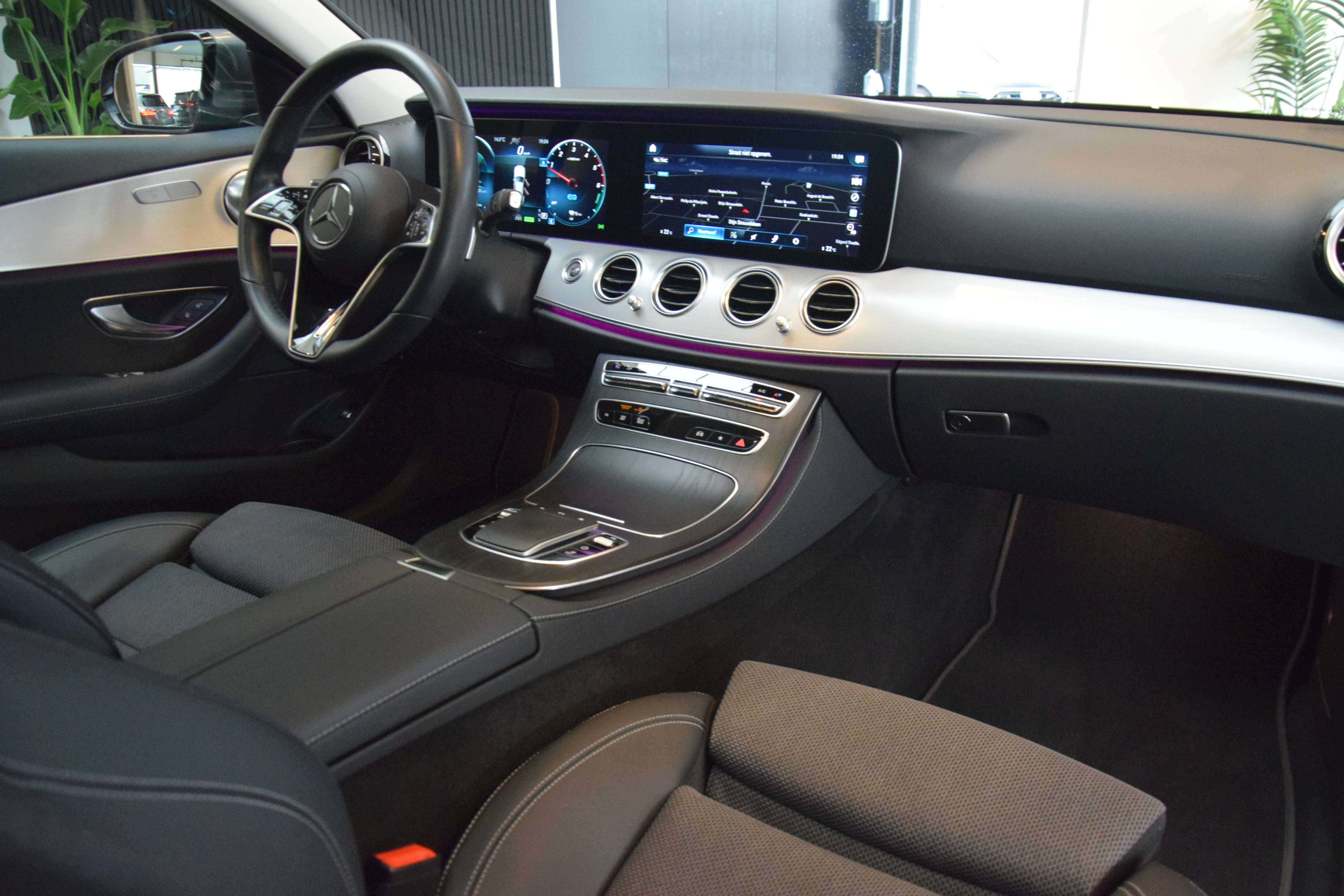 Mercedes-Benz E 300 de PHEV Exclusive 08/2020 - Full Option!!