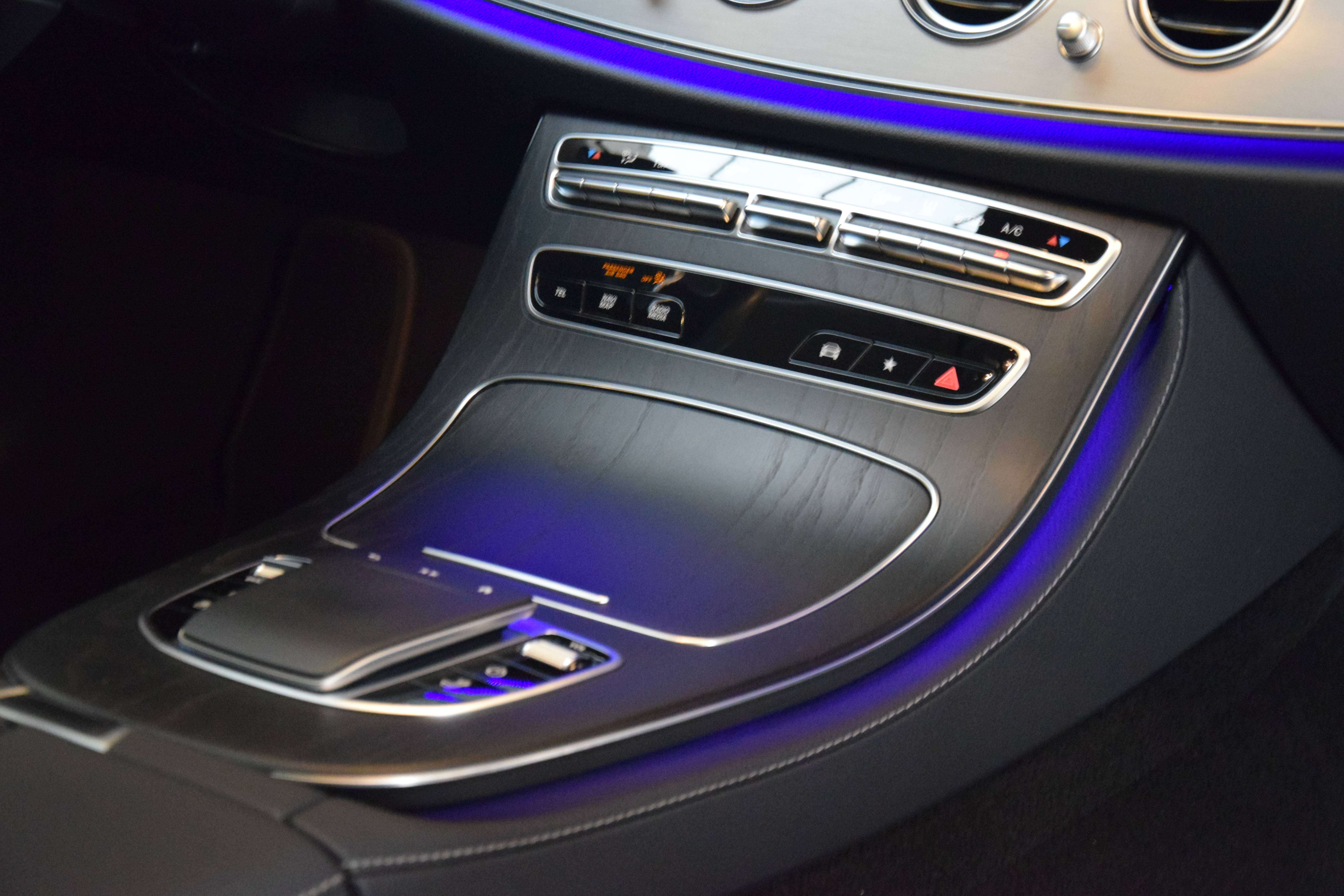Mercedes-Benz E 300 de PHEV Exclusive 08/2020 - Full Option!!