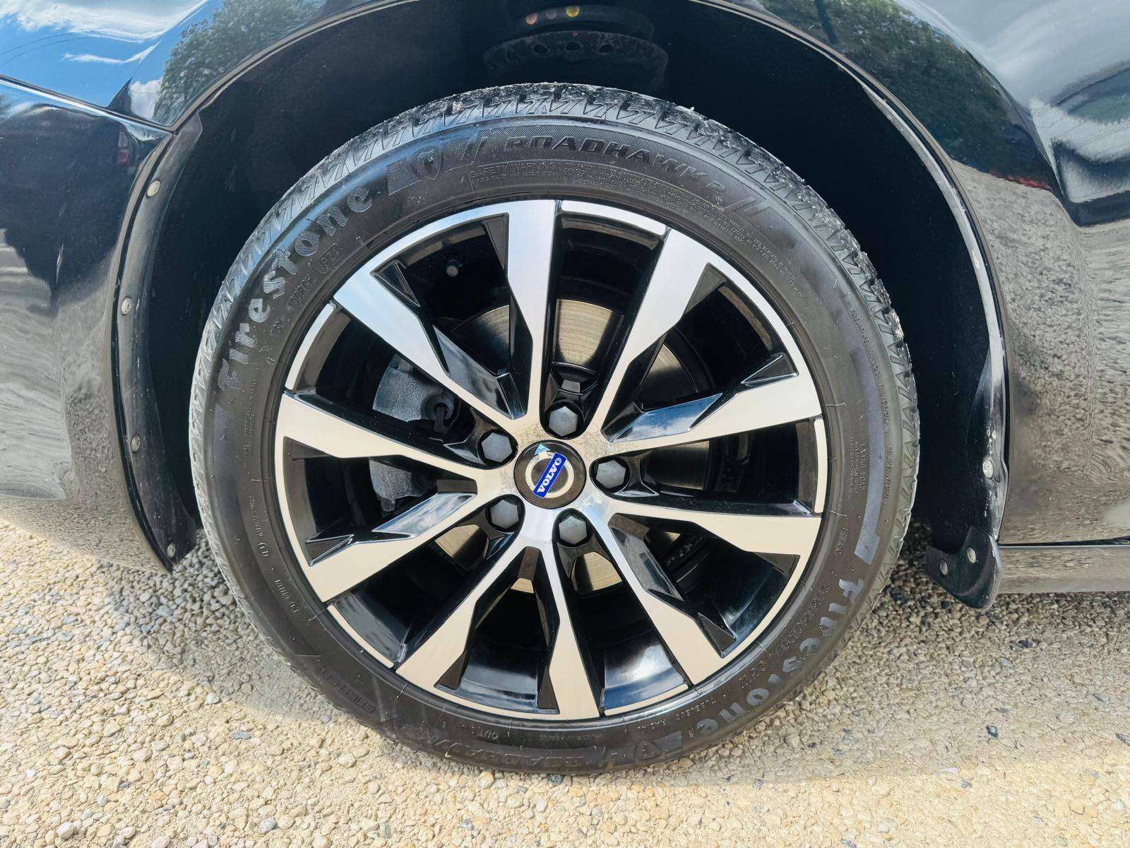 Volvo V60 V60 2.0 D2 Eco Momentum euro6B Garantie 12 mois