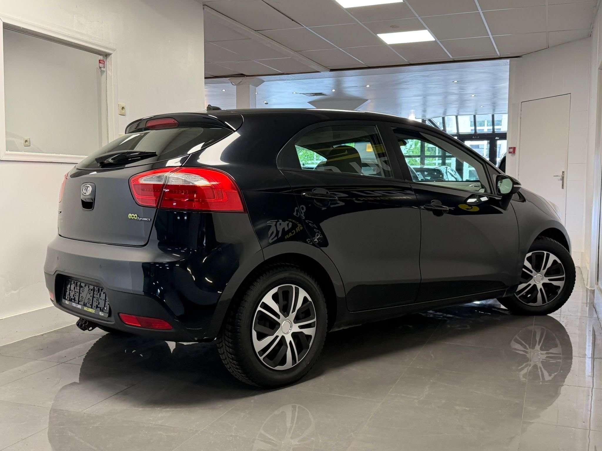 Kia Rio 1.4i Sense 1 Jaar Garantie