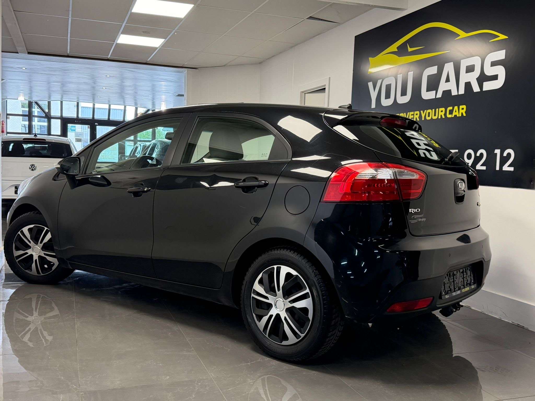 Kia Rio 1.4i Sense 1 Jaar Garantie