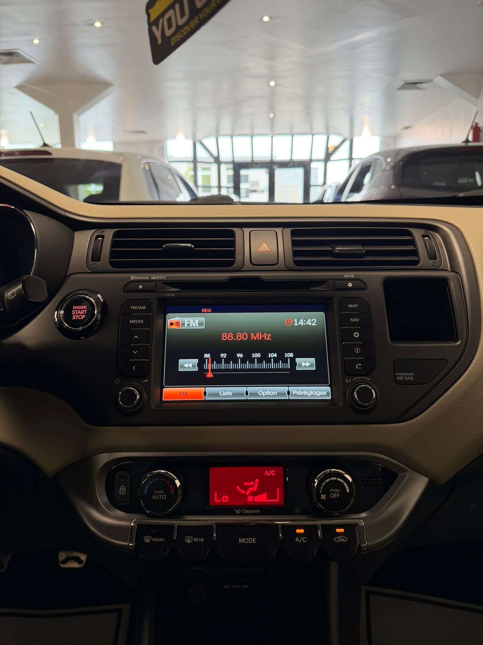 Kia Rio 1.4i Sense 1 Jaar Garantie