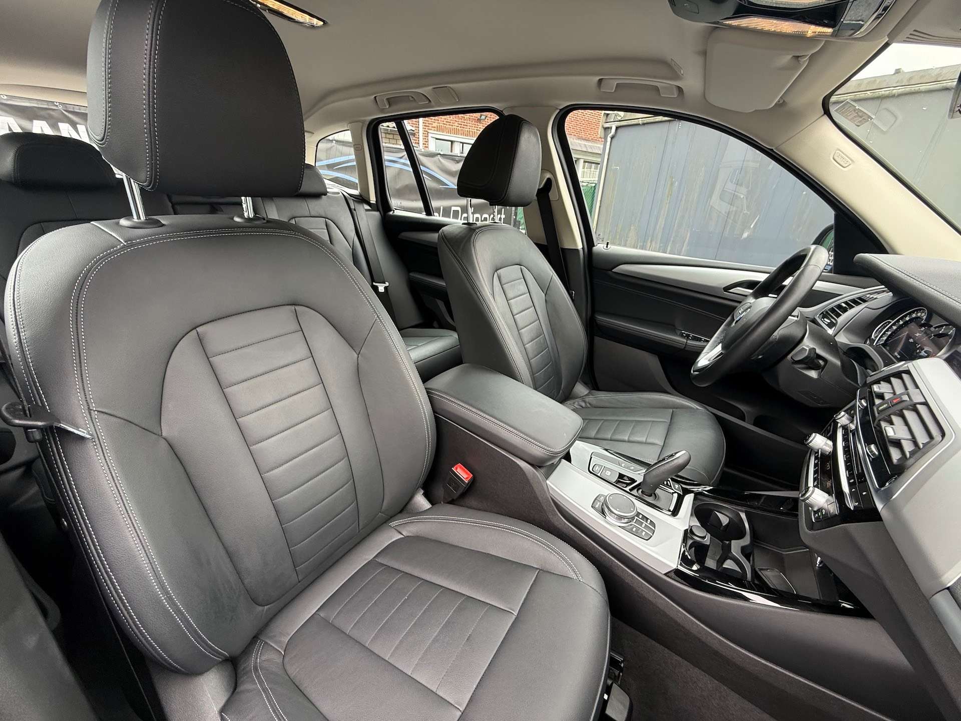 BMW X3 X3 2.0iA xDrive20 OPF, 4x4, Airco, Automaat, Trekhaak + 12M Garantie