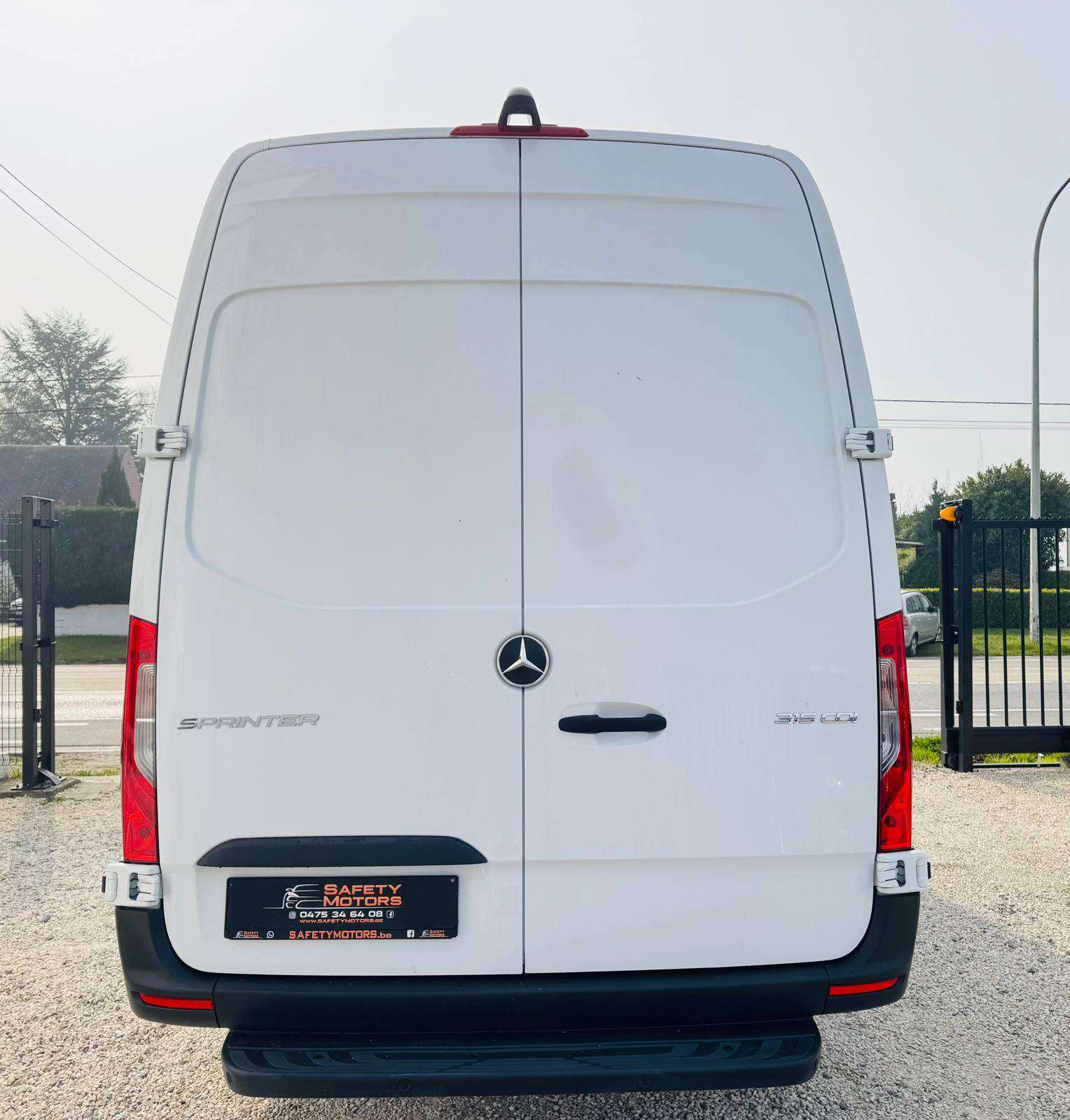 Mercedes-Benz Sprinter Sprinter 315 2.0 CDI L4H3 RWD (EUVI-E)