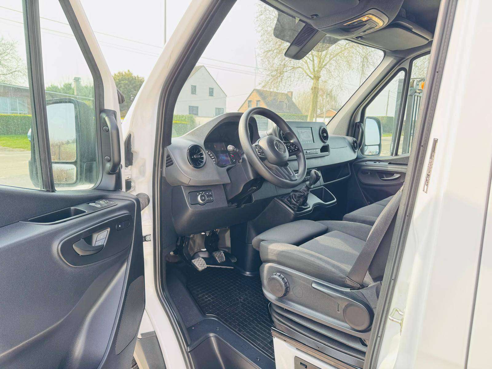 Mercedes-Benz Sprinter Sprinter 315 2.0 CDI L4H3 RWD (EUVI-E)