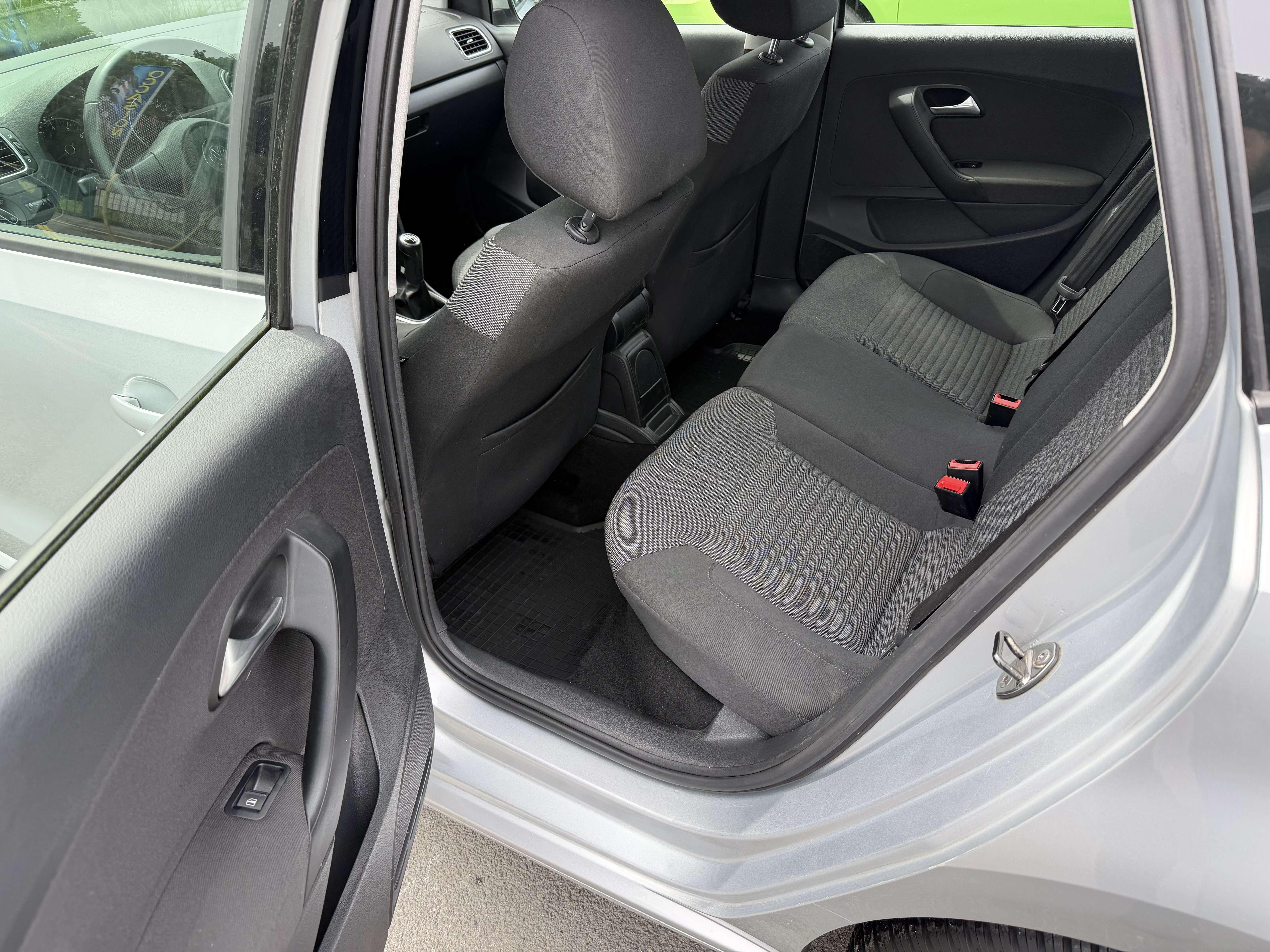 Volkswagen Polo 1.2 TSI*CLIMA*NAVI*Carplay*BT*USB* Garantie 12M*
