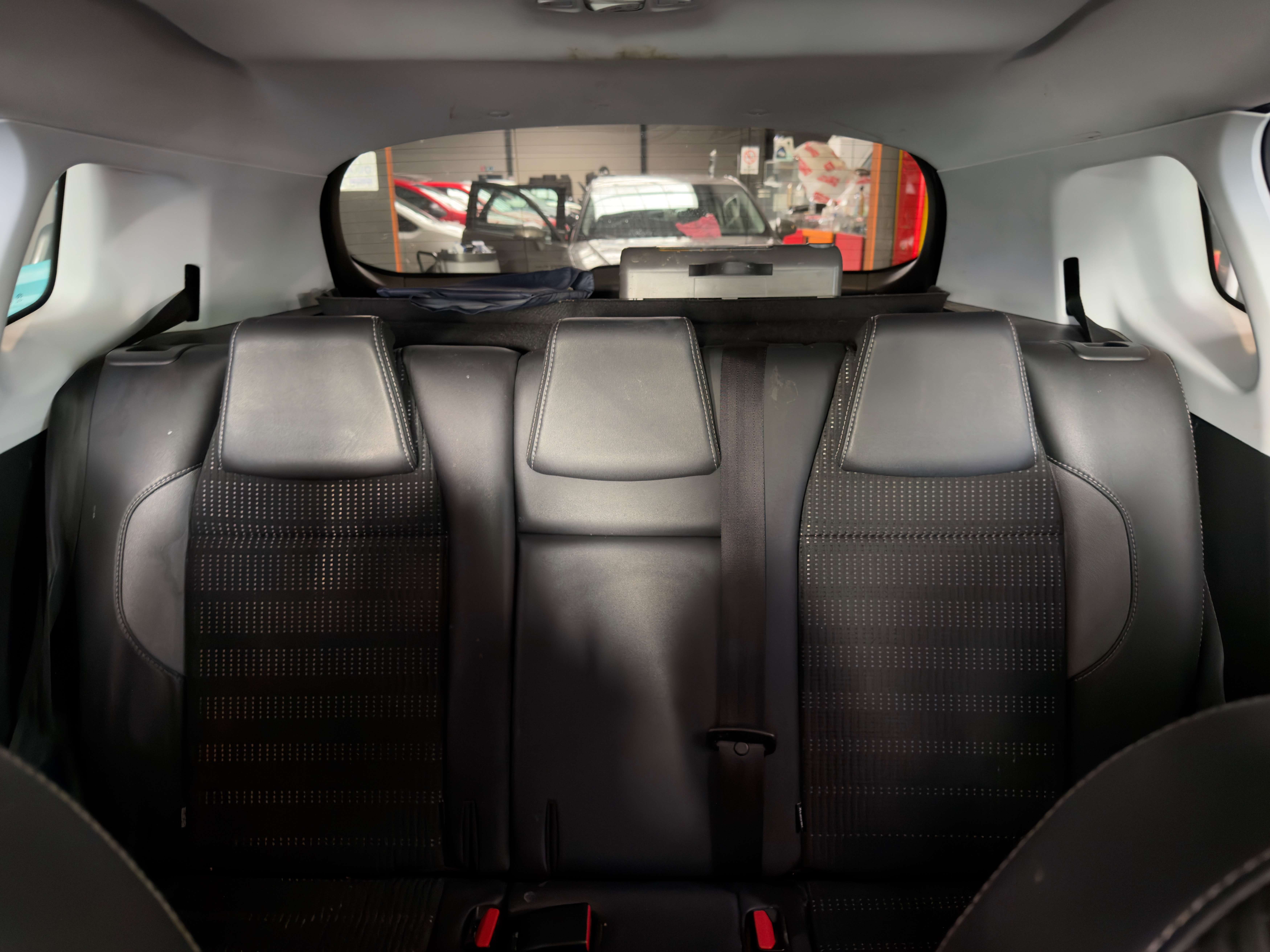 Peugeot 2008 2008 1.2  Allure S/12 mois de garantie