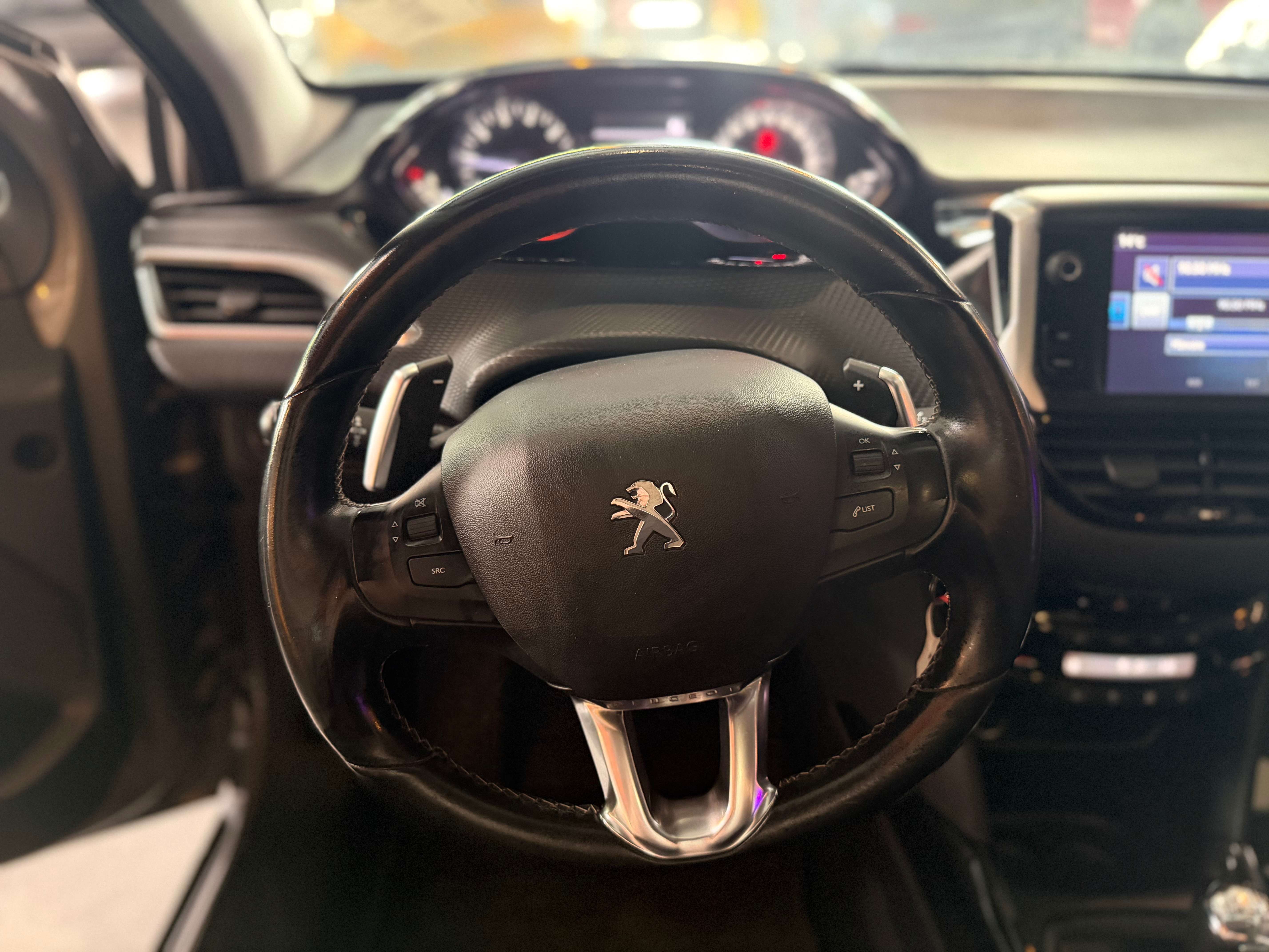 Peugeot 2008 2008 1.2  Allure S/12 mois de garantie